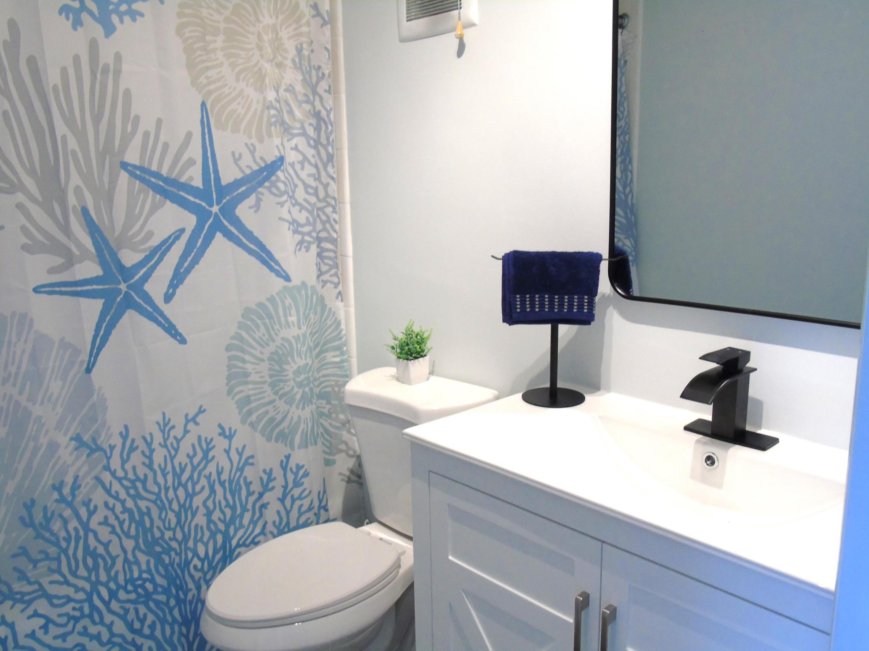 FOUR SEA SUNS CONDO - Residential Lease