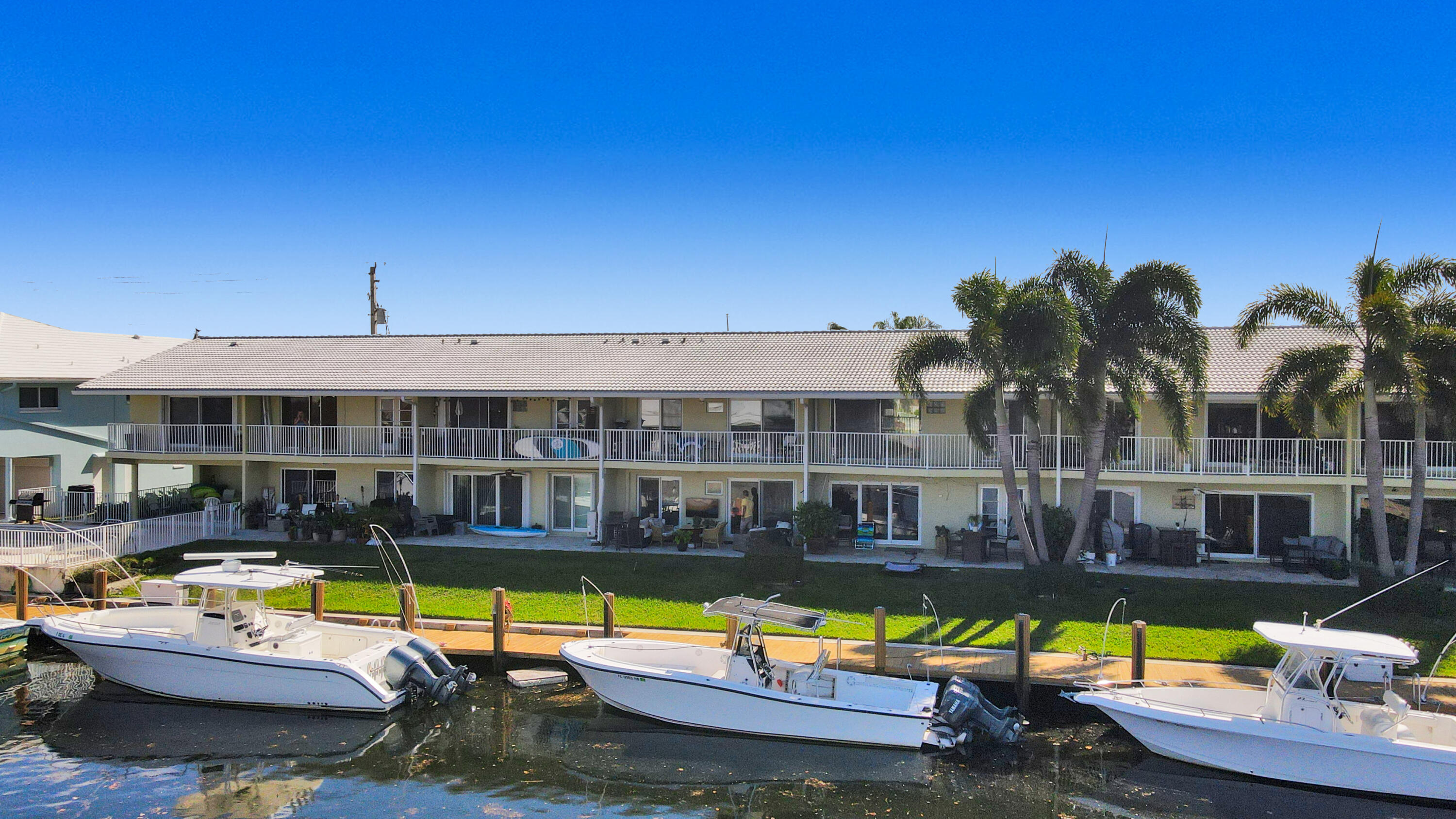 HAMPTON HOUSE CONDO - Residential