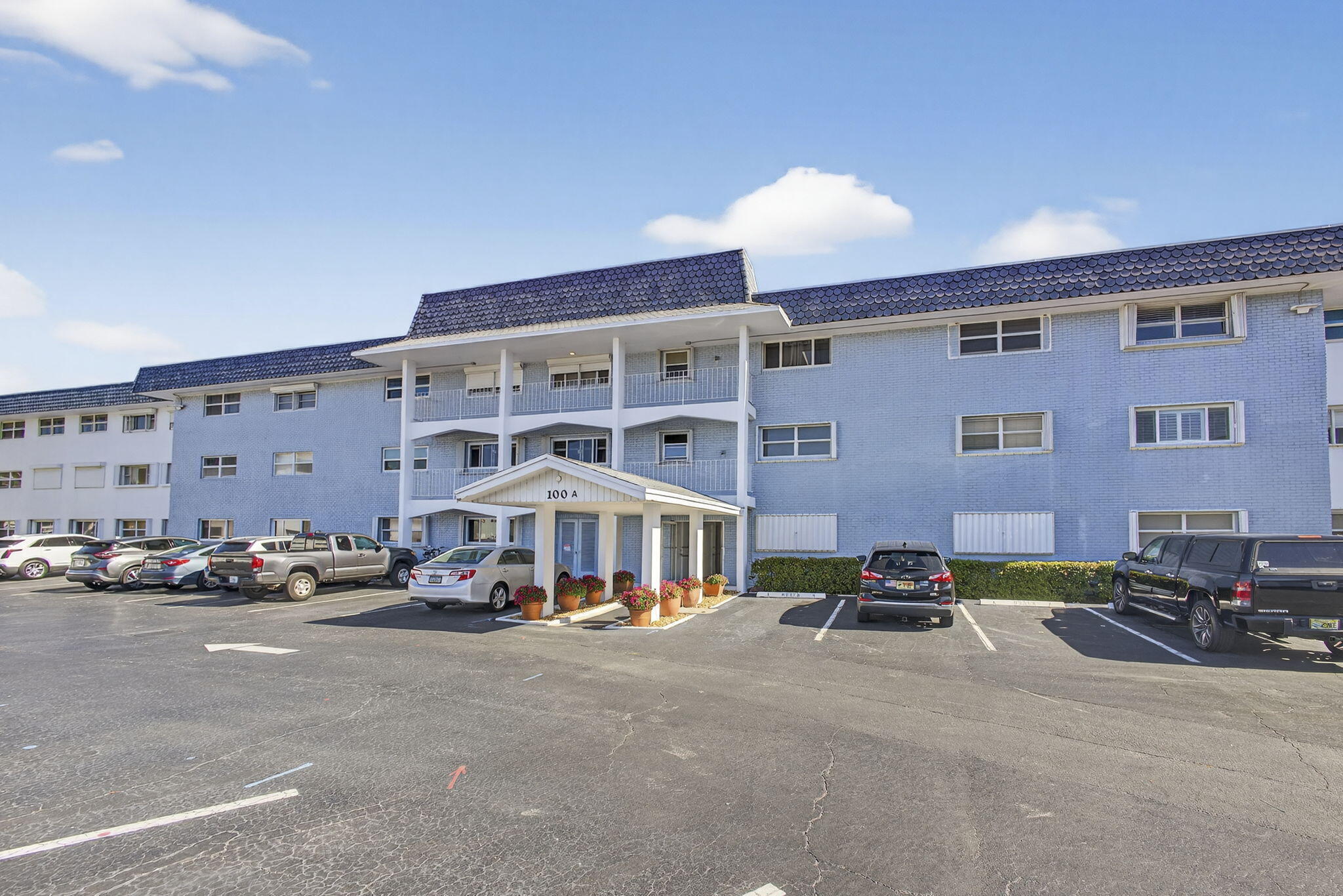 SHORE CLUB APTS A INC - Residential