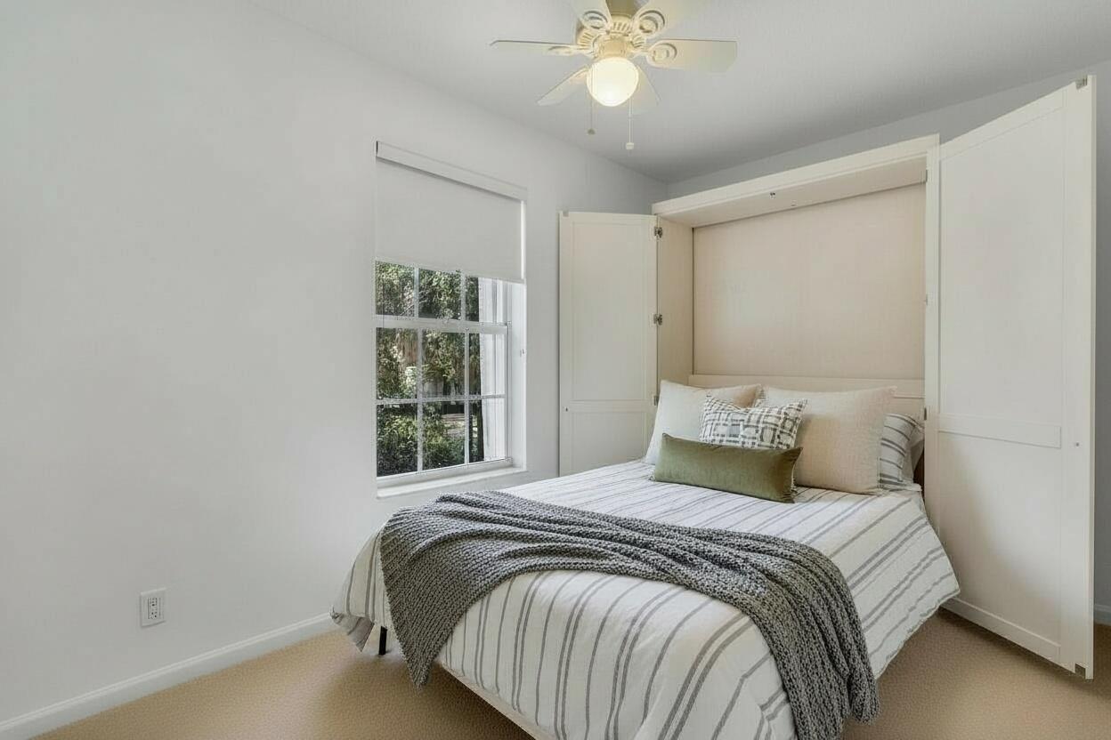 OAK HARBOUR 3 - Residential