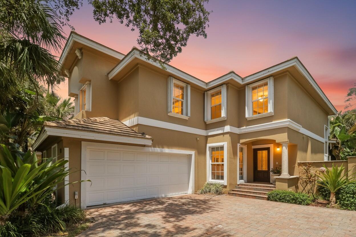 OAK HARBOUR 3 - Residential