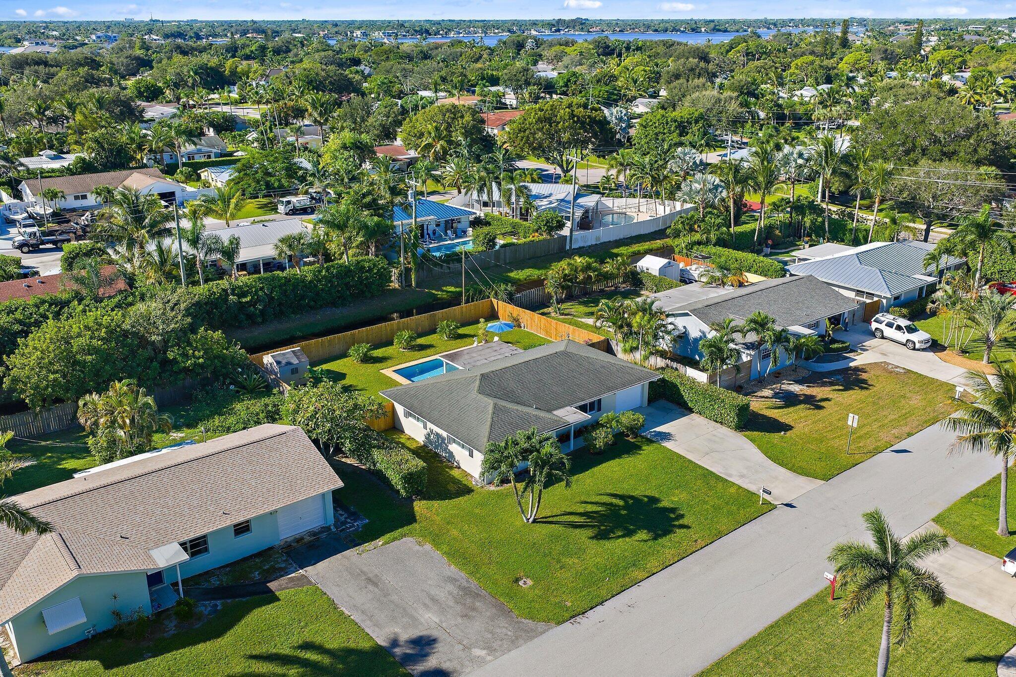 JUPITER IN THE PINES SEC B - Residential Lease