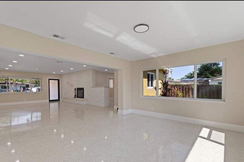 NORWOOD - Residential