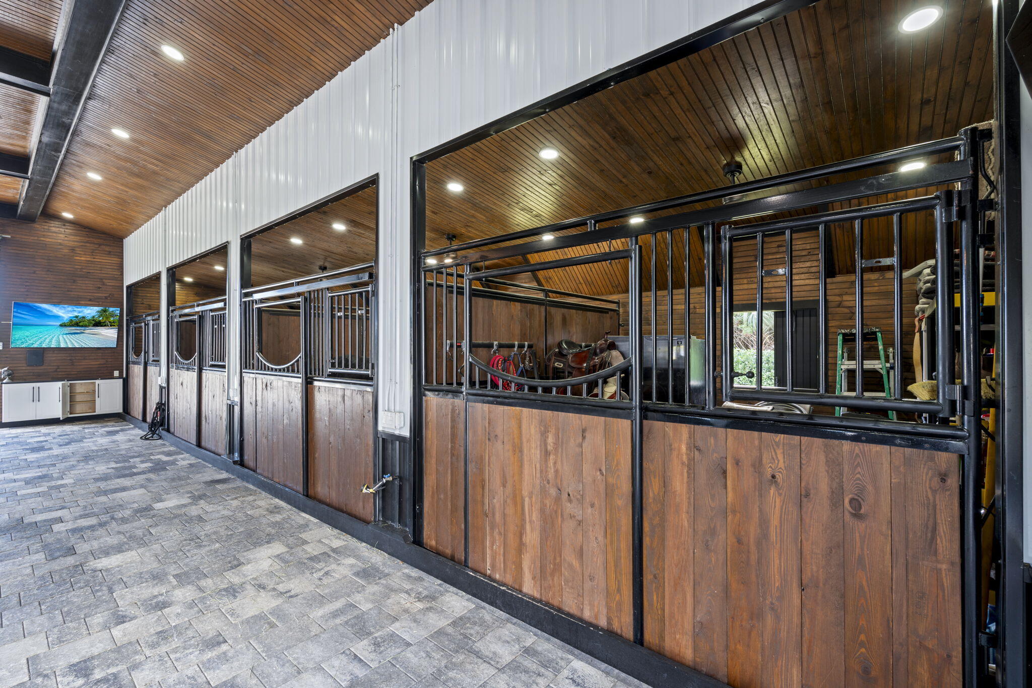 METES AND BOUNDS - Residential
