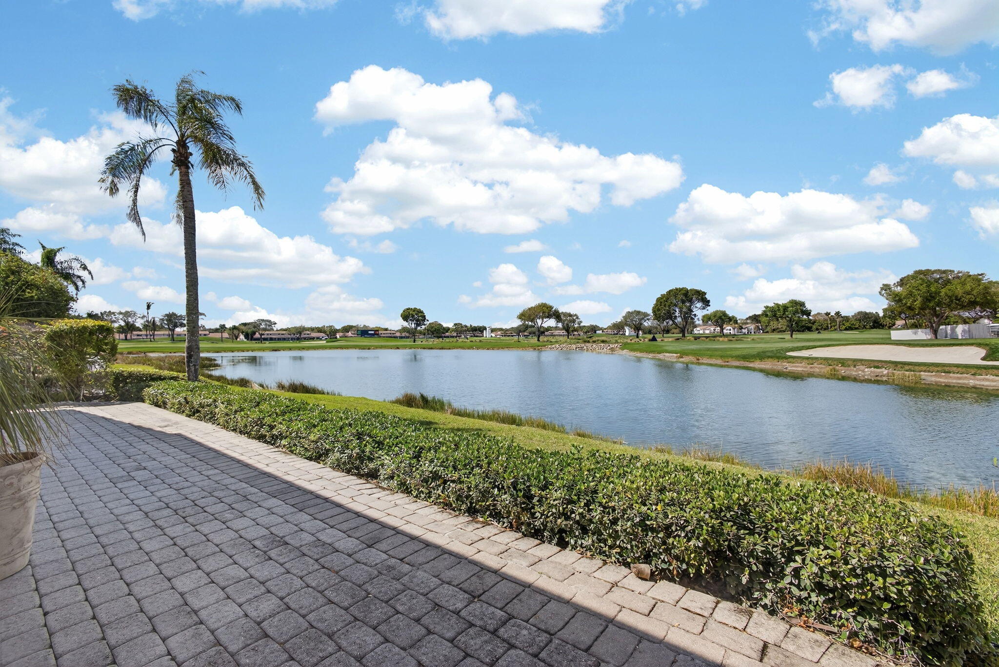 GRAND CAY - Residential