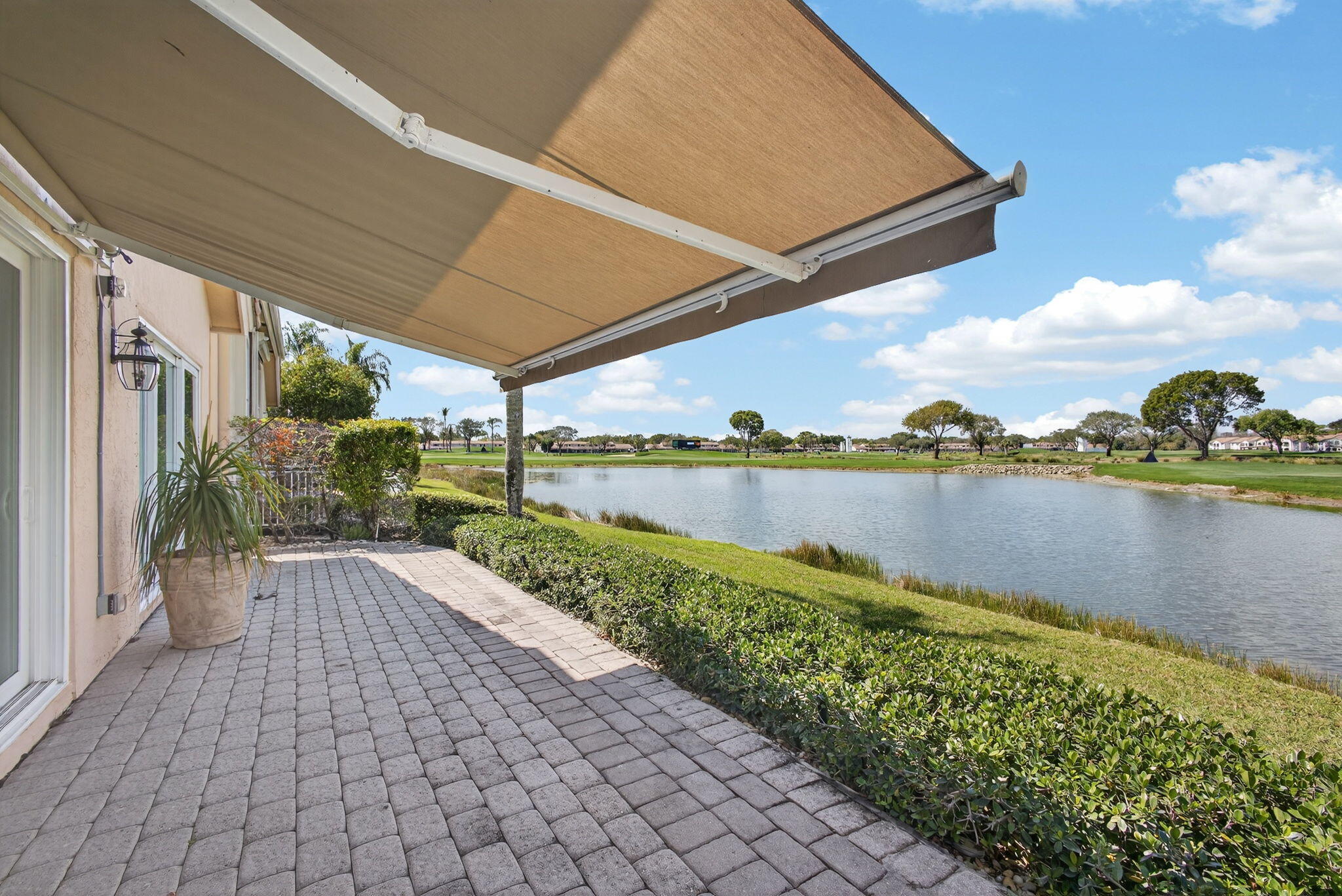 GRAND CAY - Residential