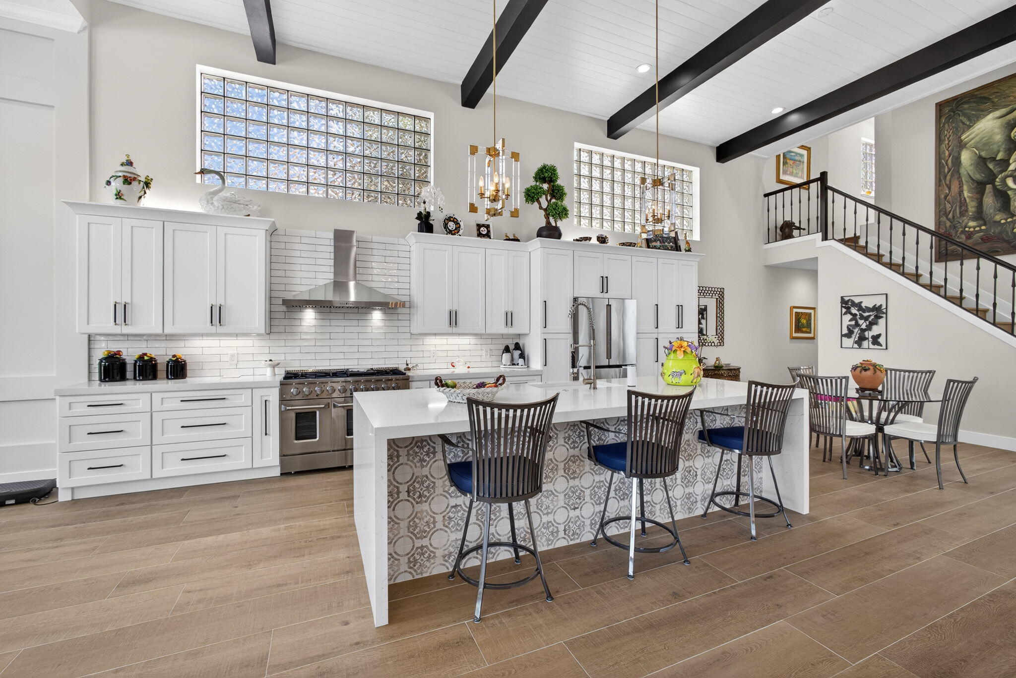 GRAND CAY - Residential