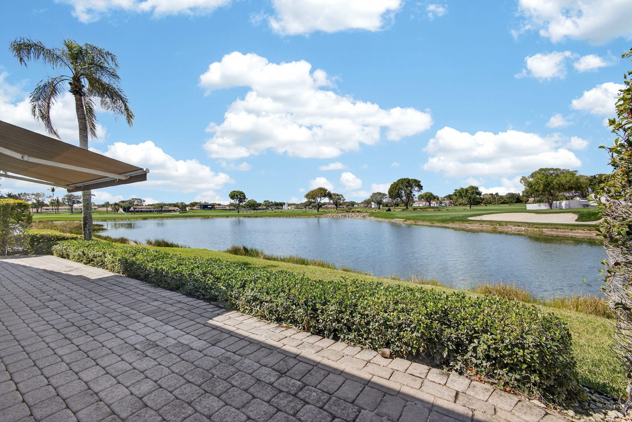 GRAND CAY - Residential