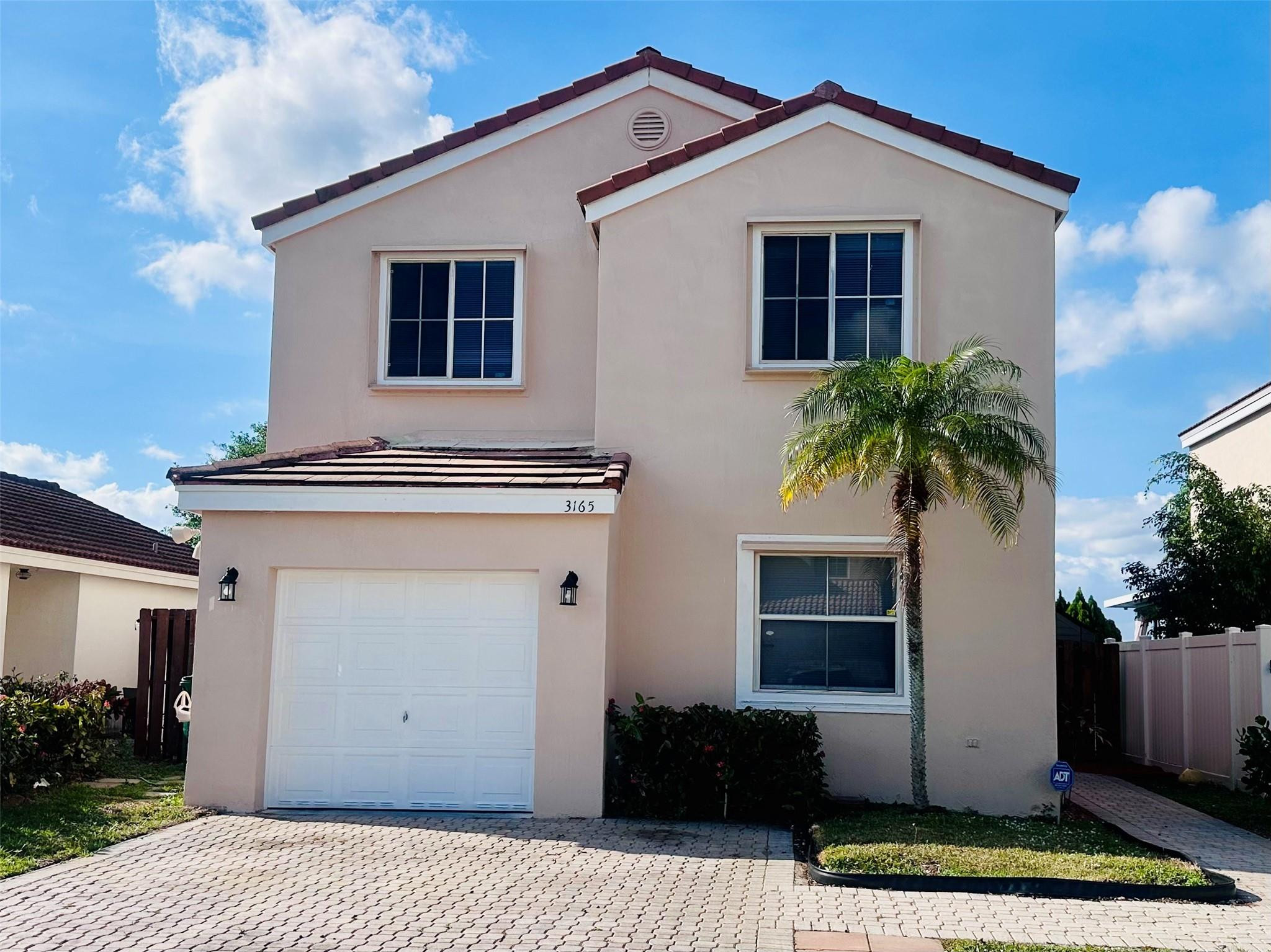CORAL BAY REPLAT SECTION ONE - Residential Lease