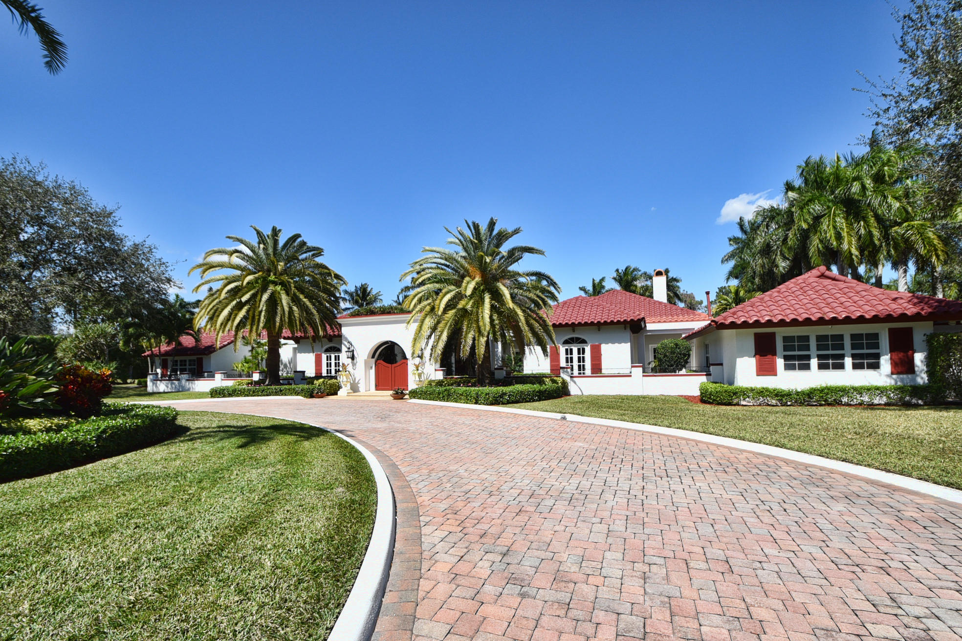 HORSESHOE ACRES - Residential