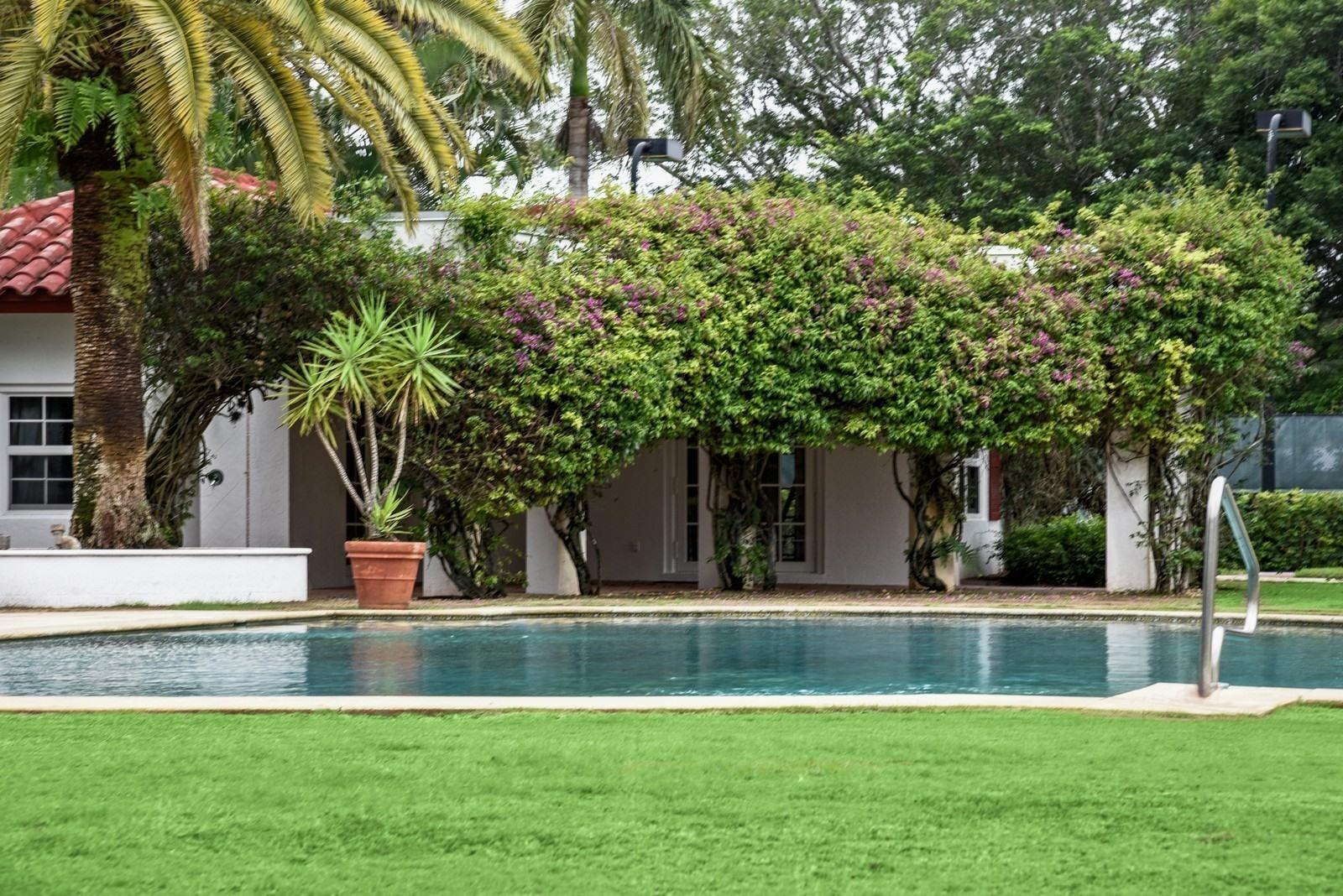 HORSESHOE ACRES - Residential