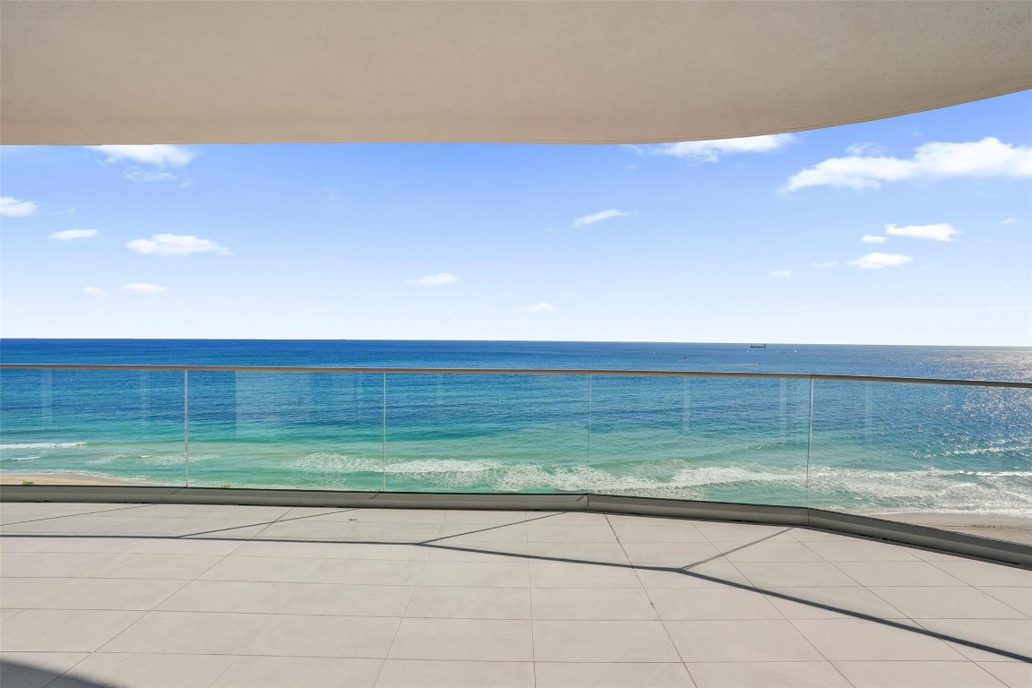 SELENE OCEANFRONT RESIDEN - Residential