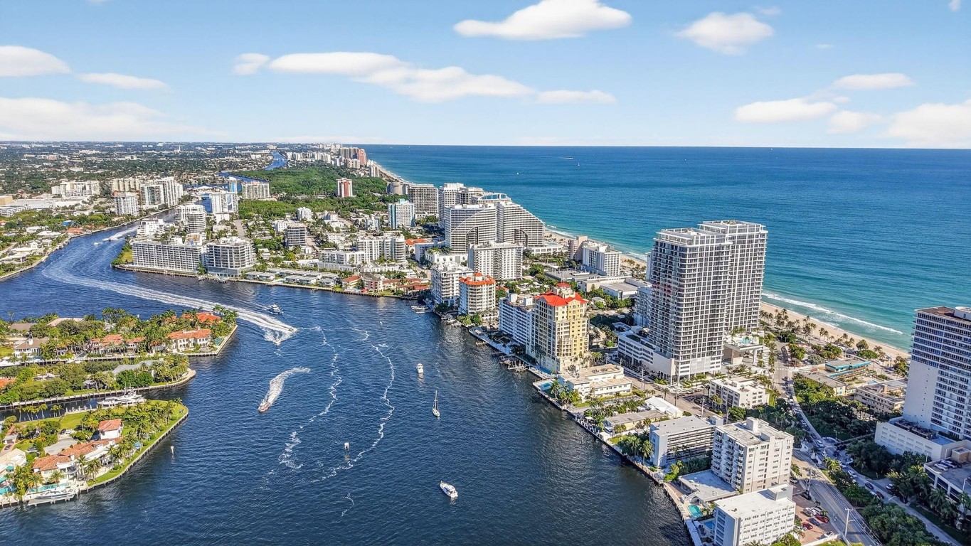 SELENE OCEANFRONT RESIDEN - Residential