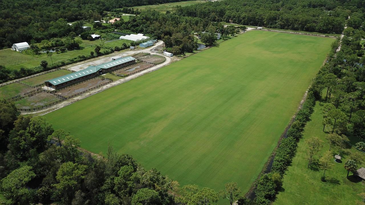LOXAHATCHEE GROVES - Residential