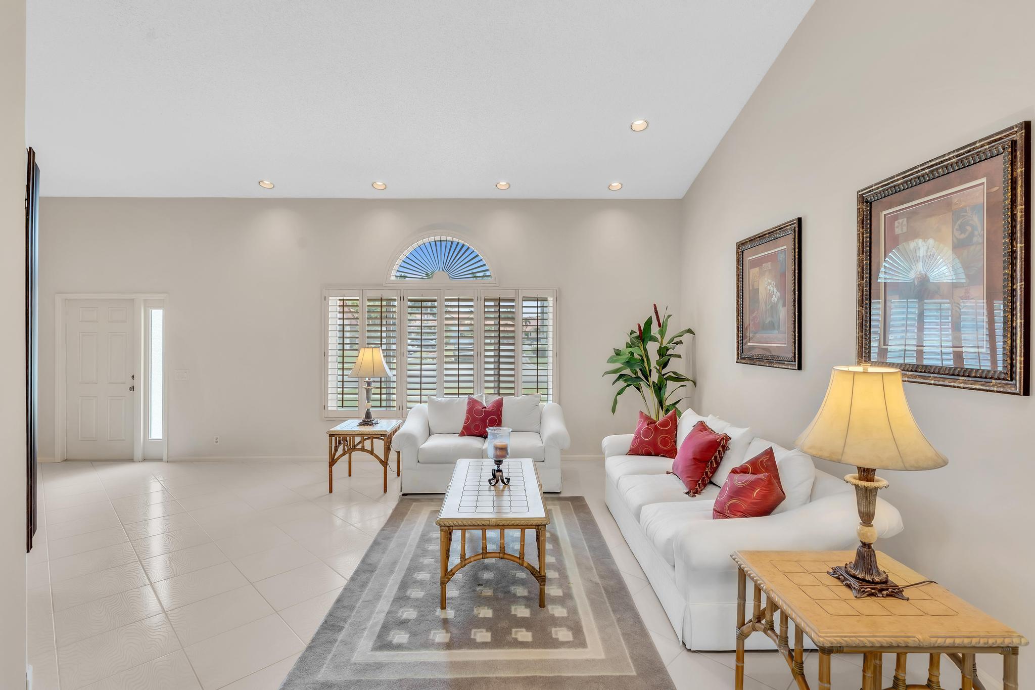 BOCA GREENS 8 - Residential