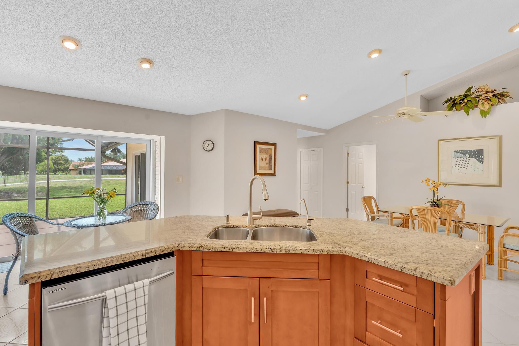 BOCA GREENS 8 - Residential