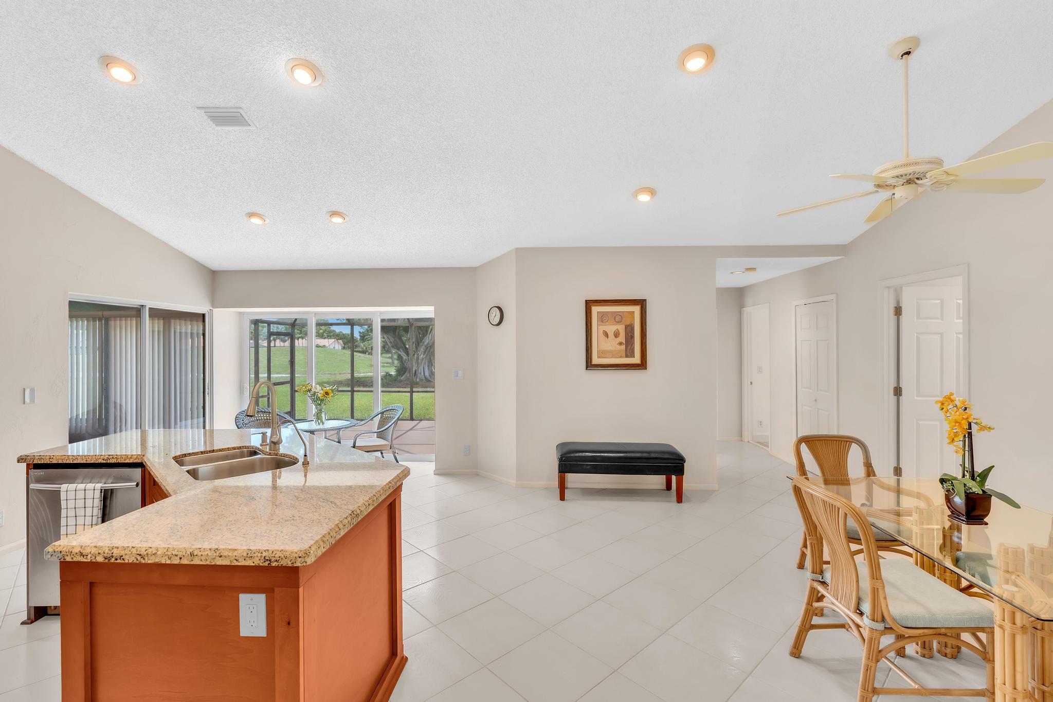 BOCA GREENS 8 - Residential