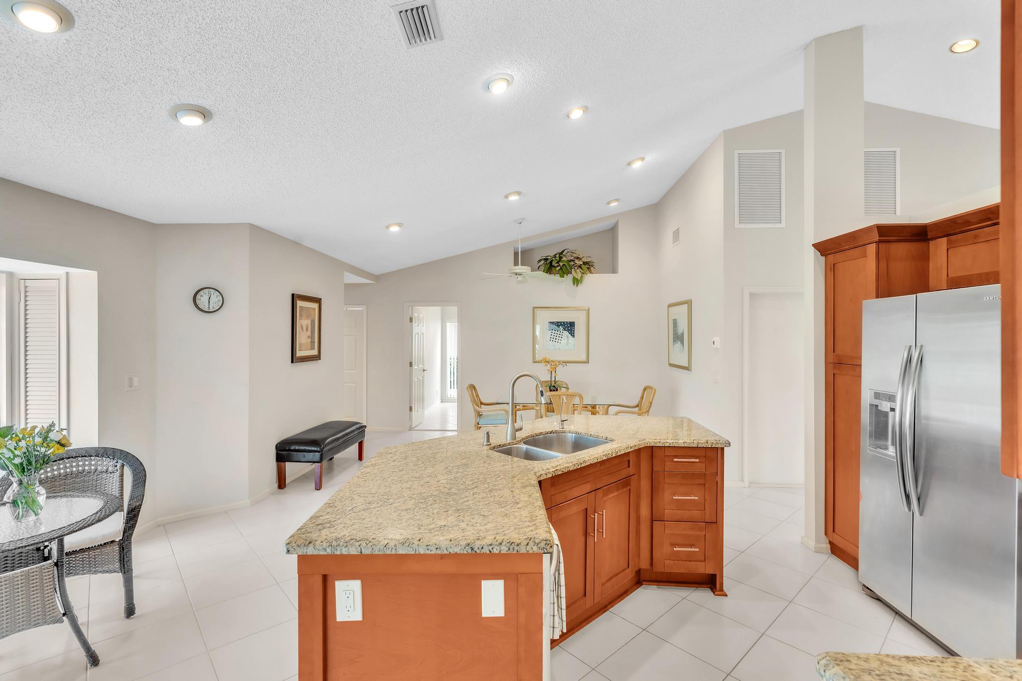 BOCA GREENS 8 - Residential