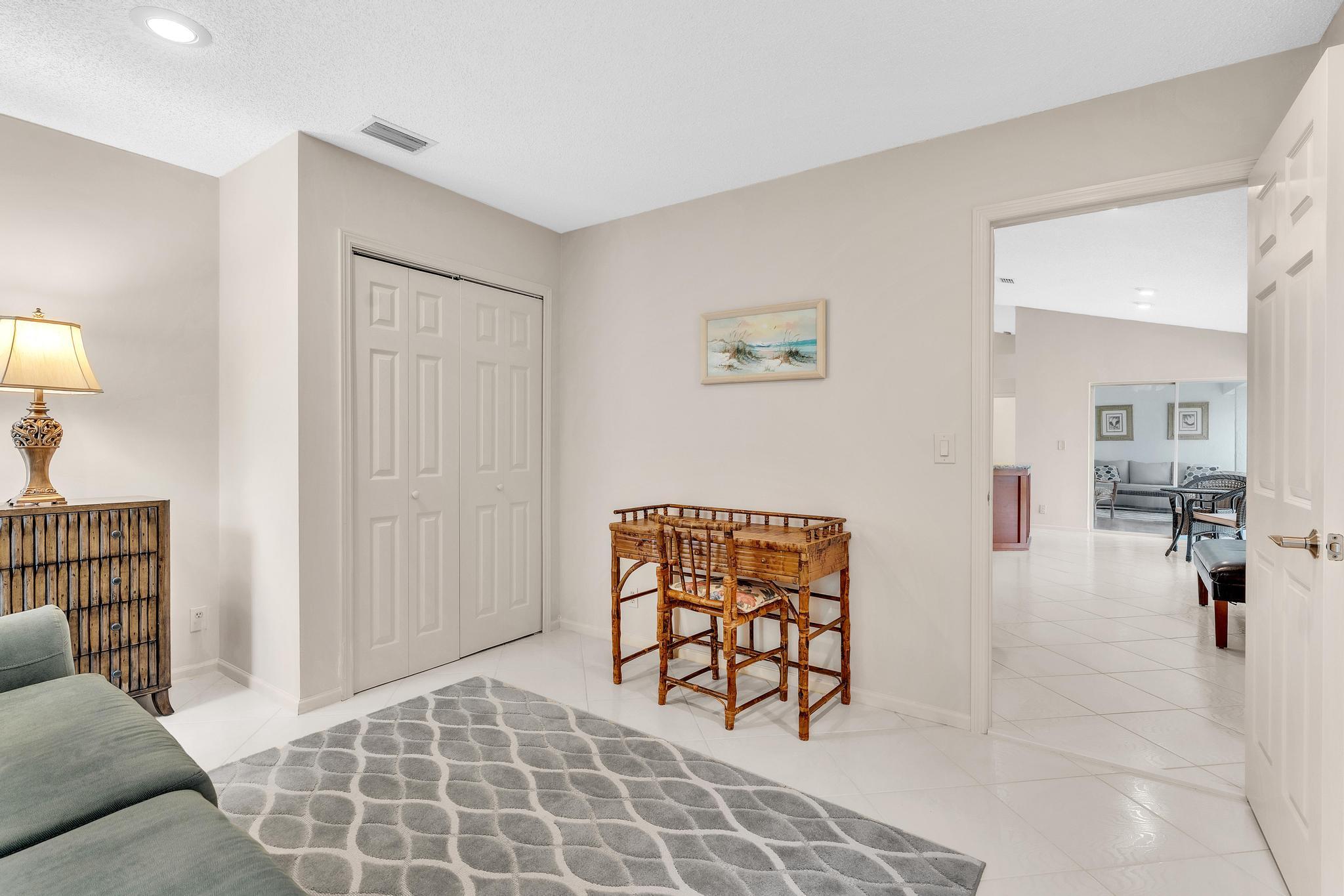 BOCA GREENS 8 - Residential