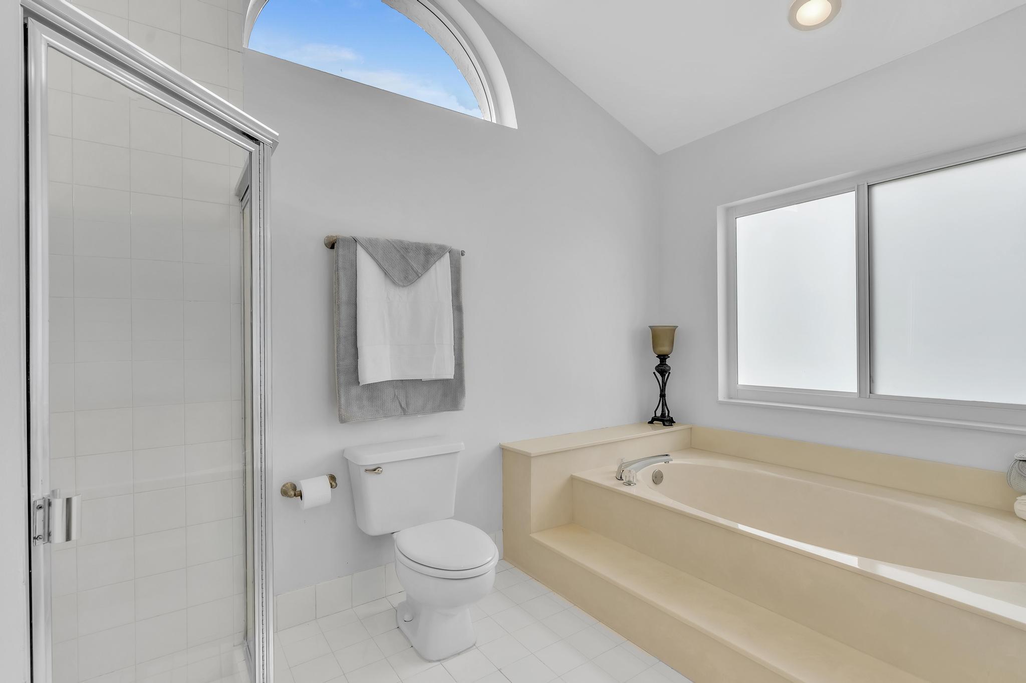 BOCA GREENS 8 - Residential