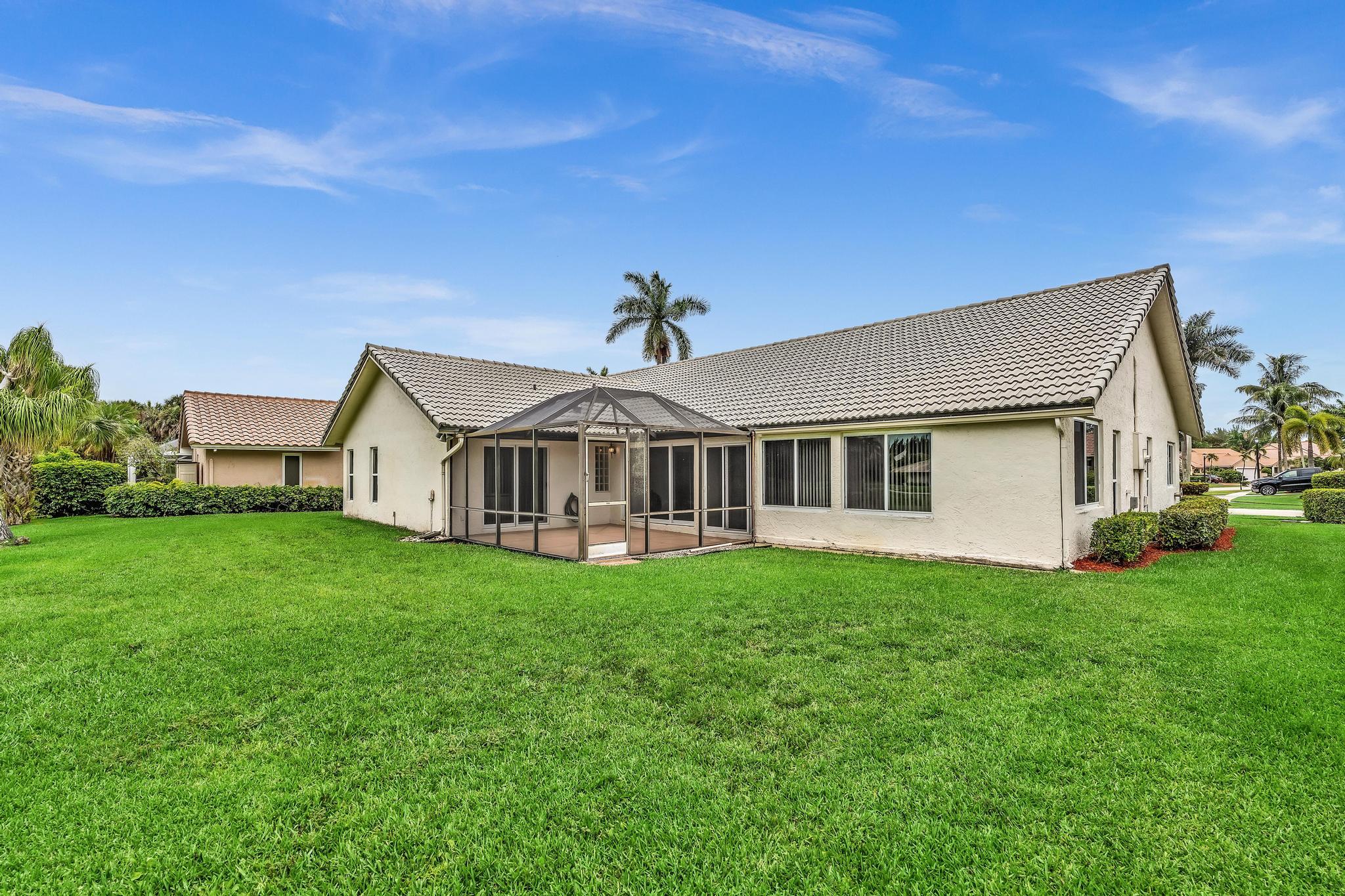 BOCA GREENS 8 - Residential