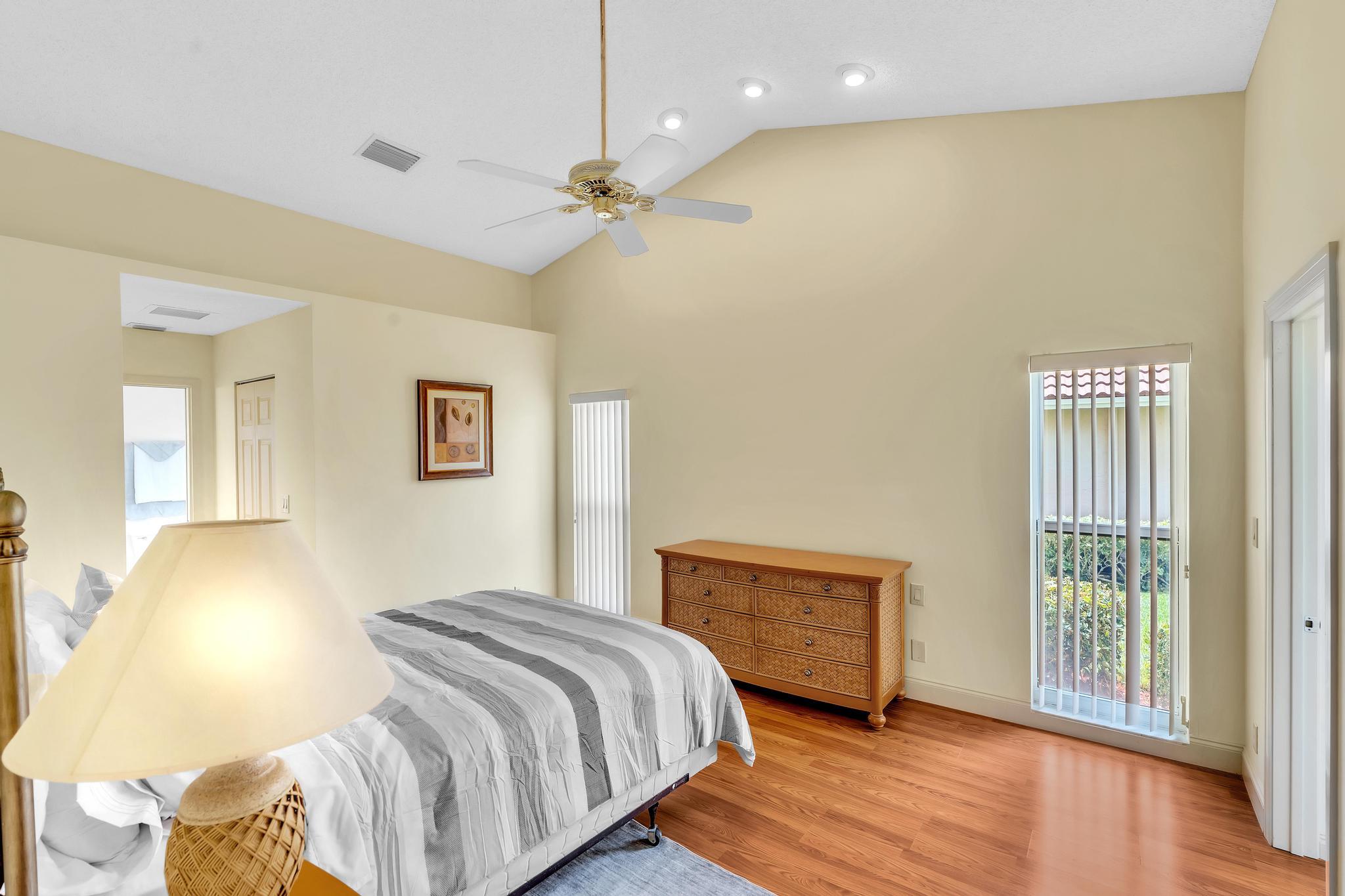 BOCA GREENS 8 - Residential
