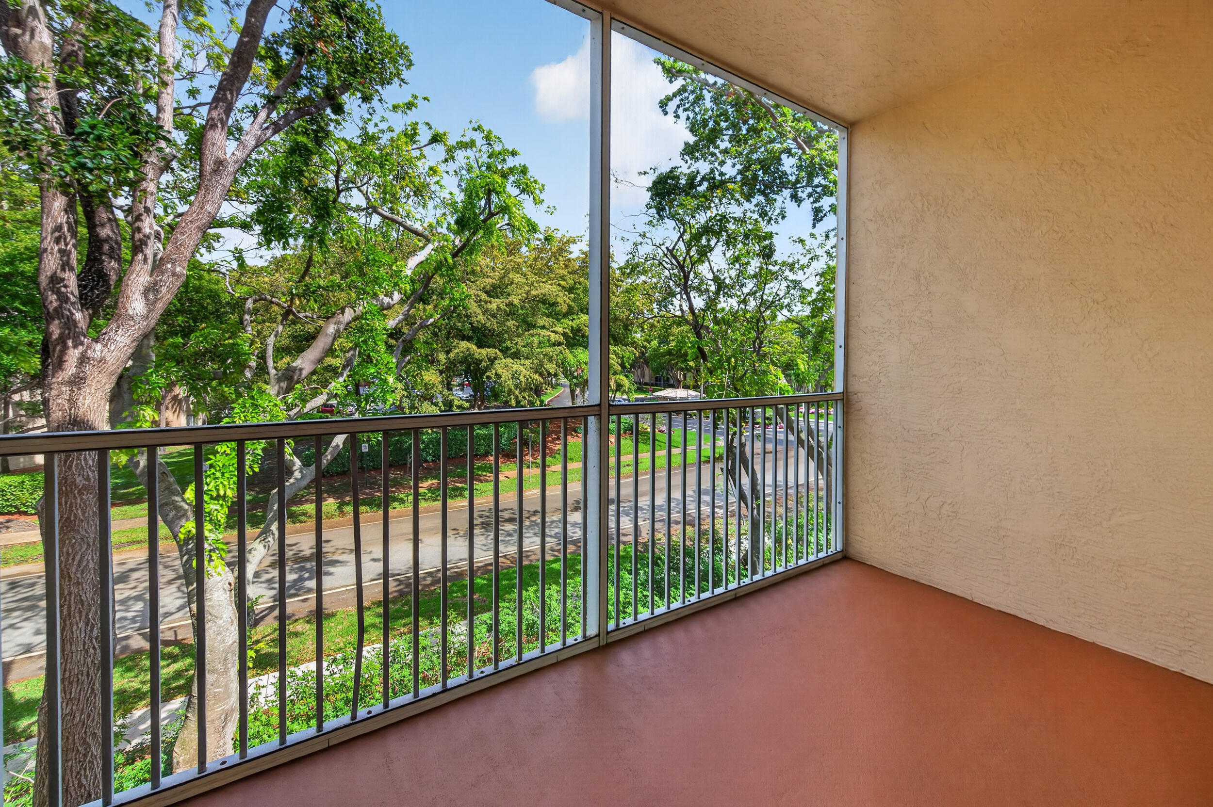 YARDLEY CONDOMINIUM F - Residential