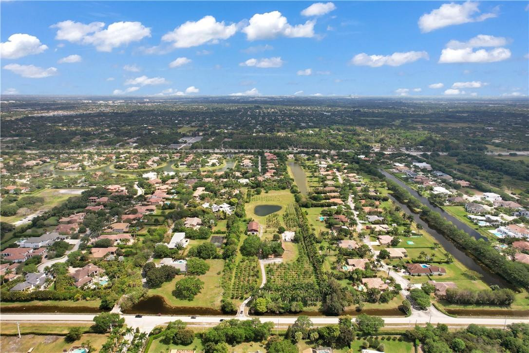 DAVIE - Land