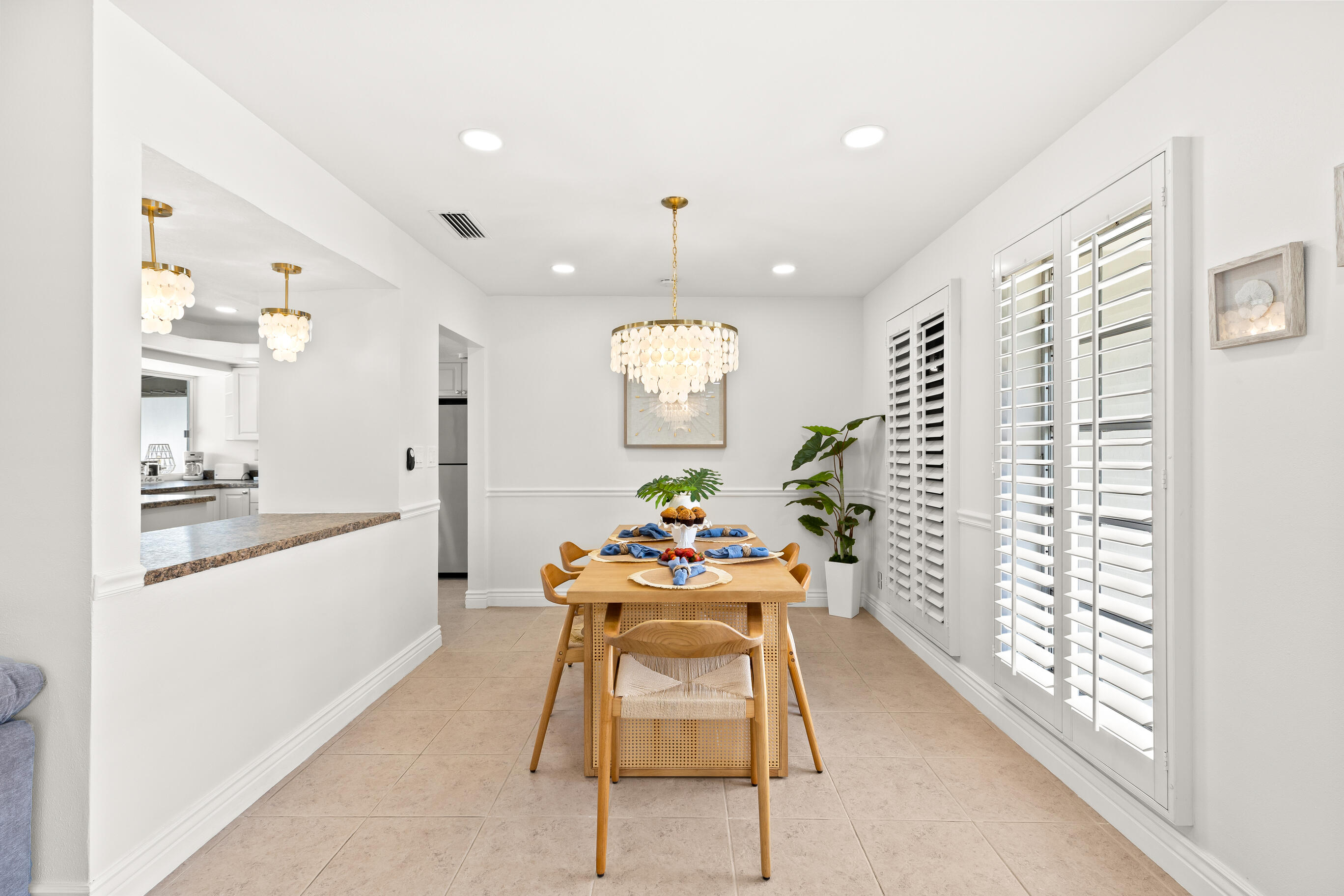 IMPERIAL POINT 4TH SEC - Residential