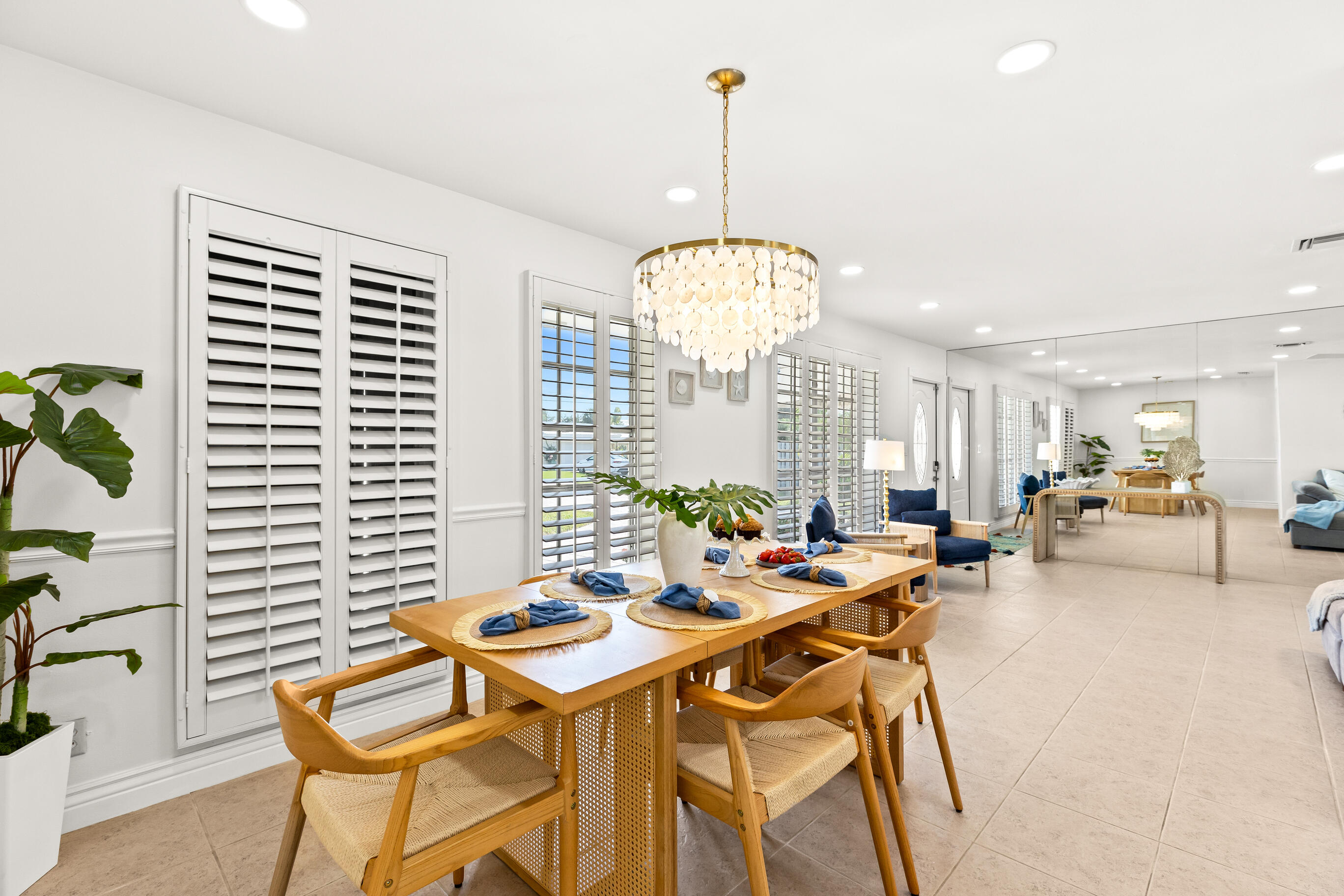 IMPERIAL POINT 4TH SEC - Residential