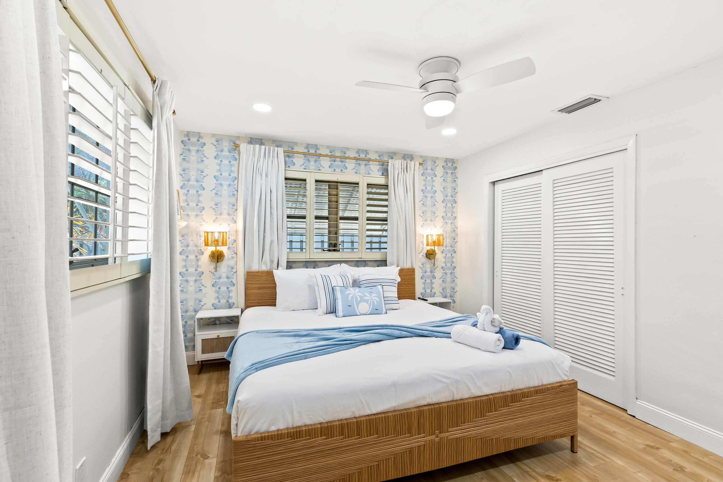 IMPERIAL POINT 4TH SEC - Residential