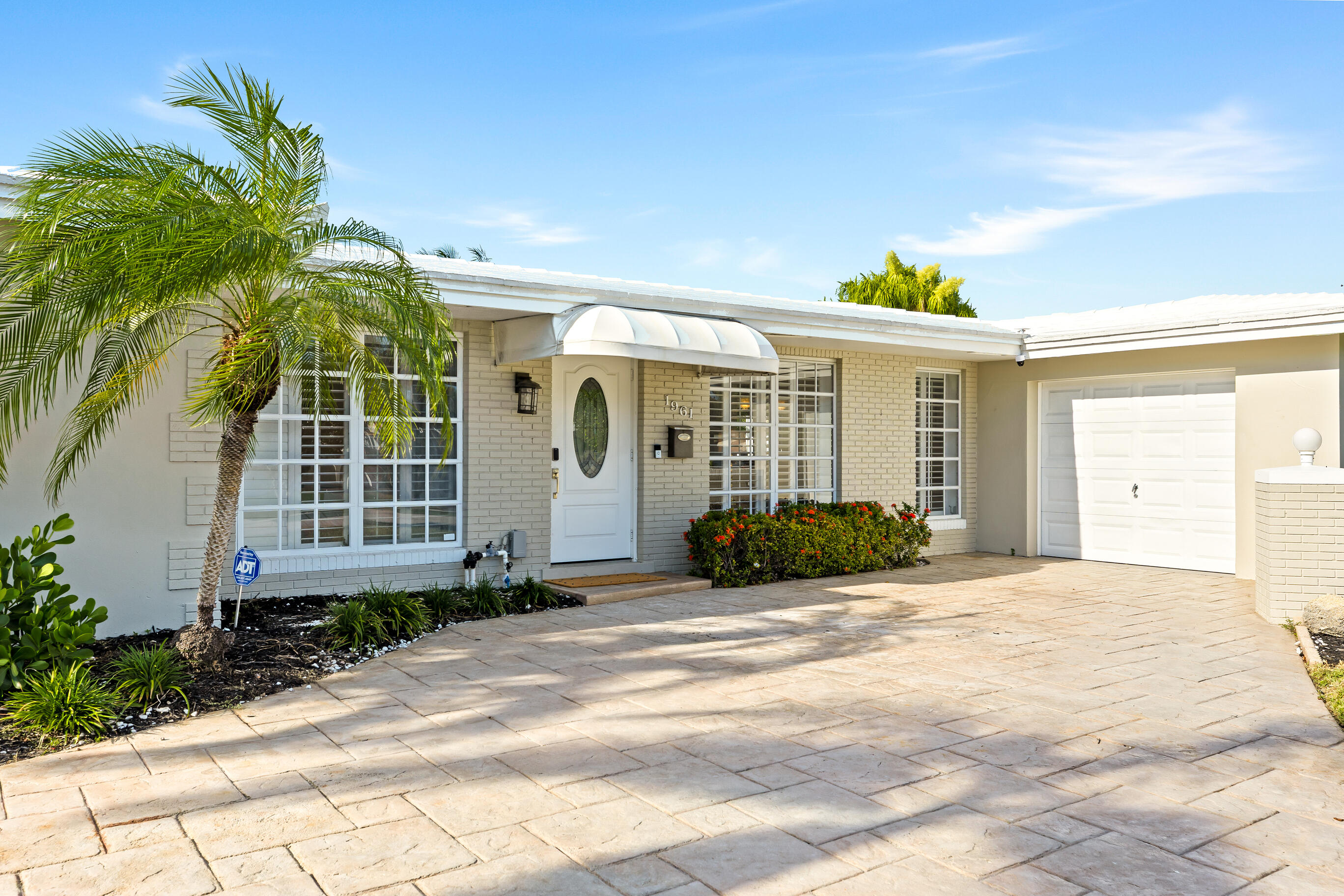 IMPERIAL POINT 4TH SEC - Residential