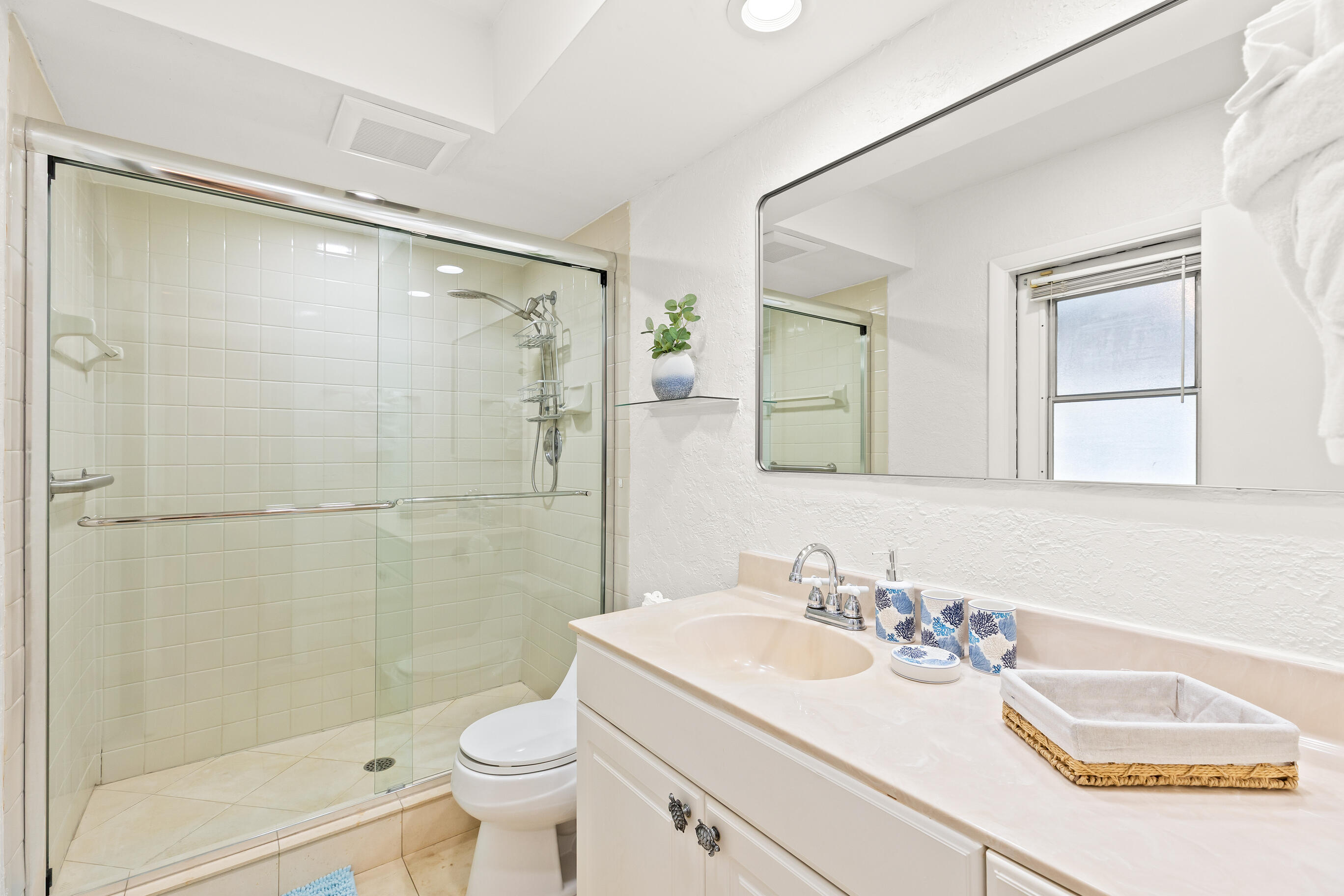 IMPERIAL POINT 4TH SEC - Residential