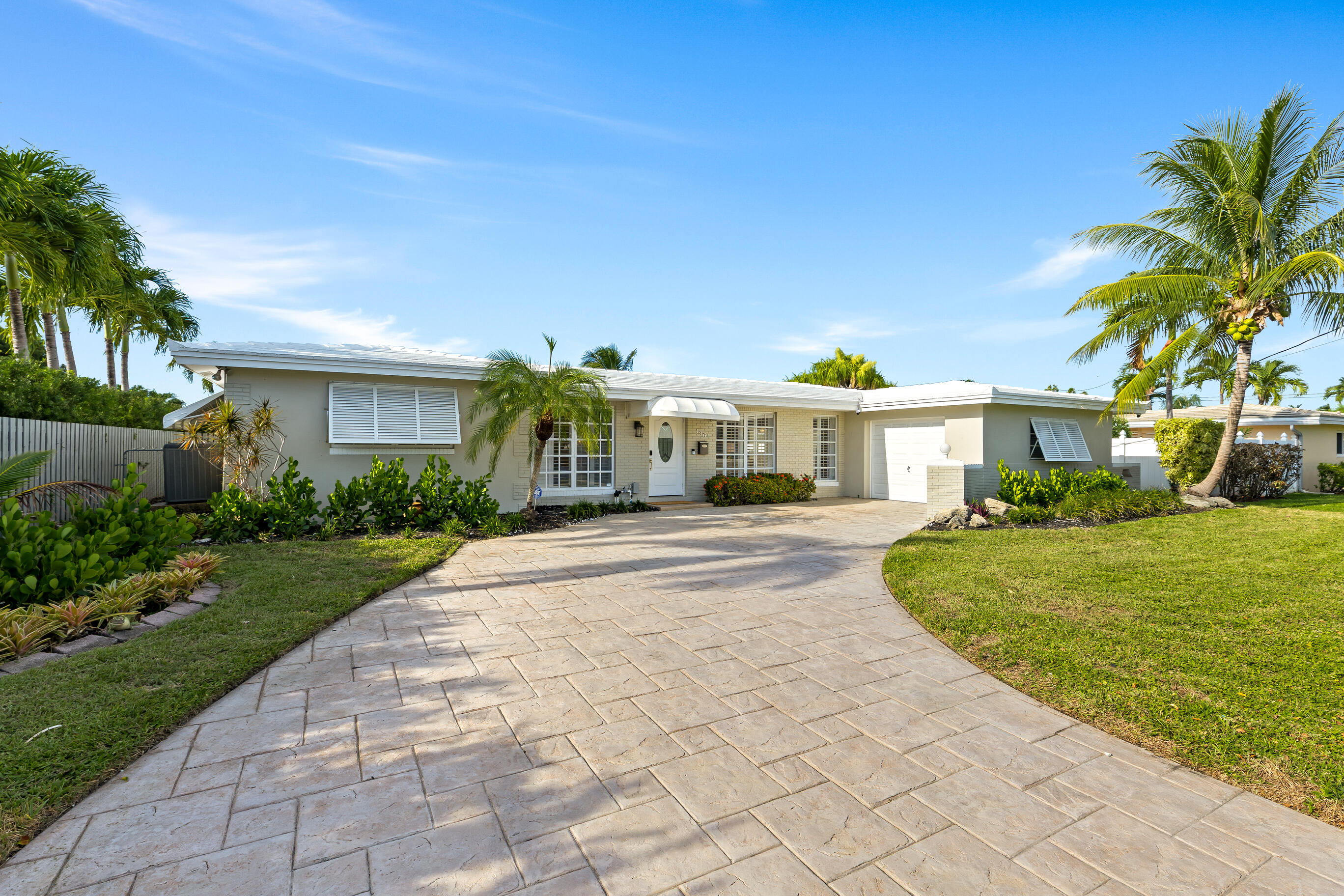 IMPERIAL POINT 4TH SEC - Residential