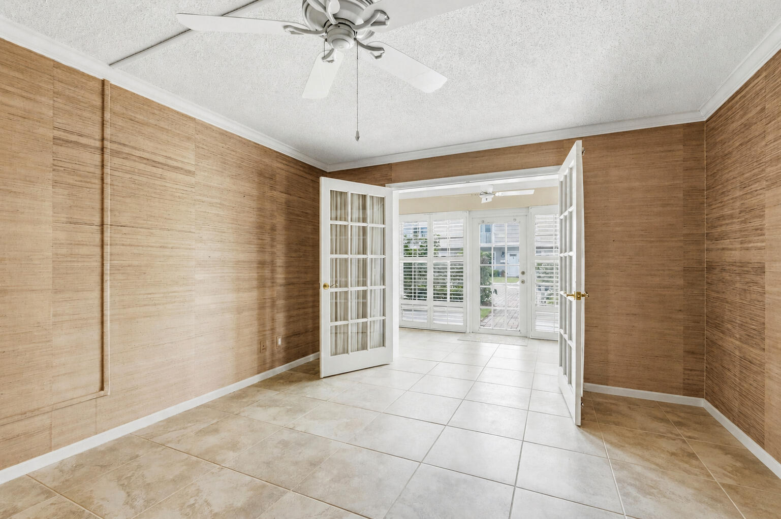OCEAN TOWERS CONDO - Residential