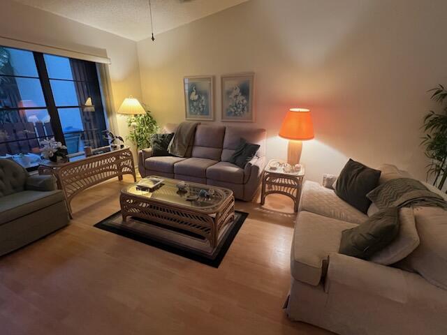 VILLAS OF HOBE SOUND CONDO - Residential Lease