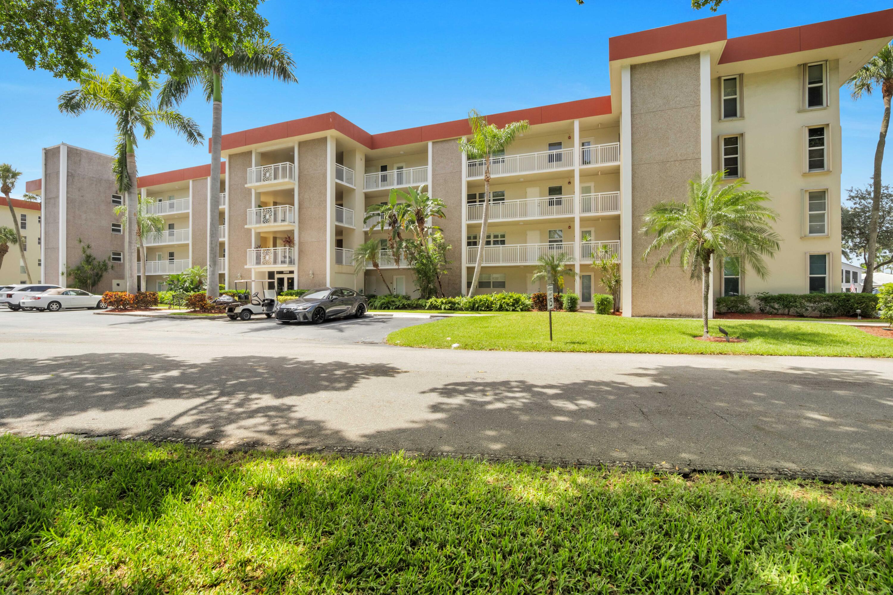 NO 2 PALM-AIRE AT CORAL KEY - Residential