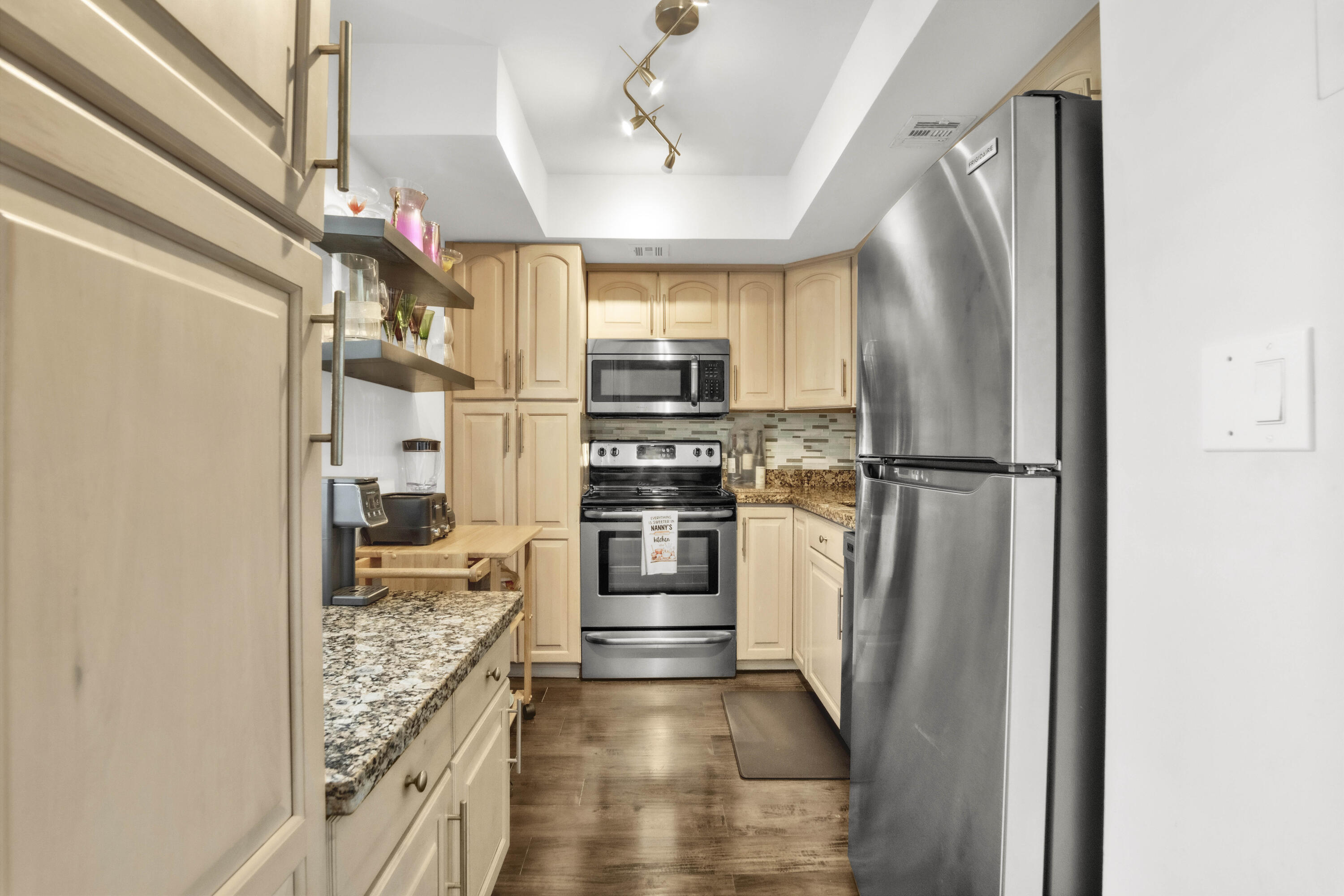 NO 2 PALM-AIRE AT CORAL KEY - Residential