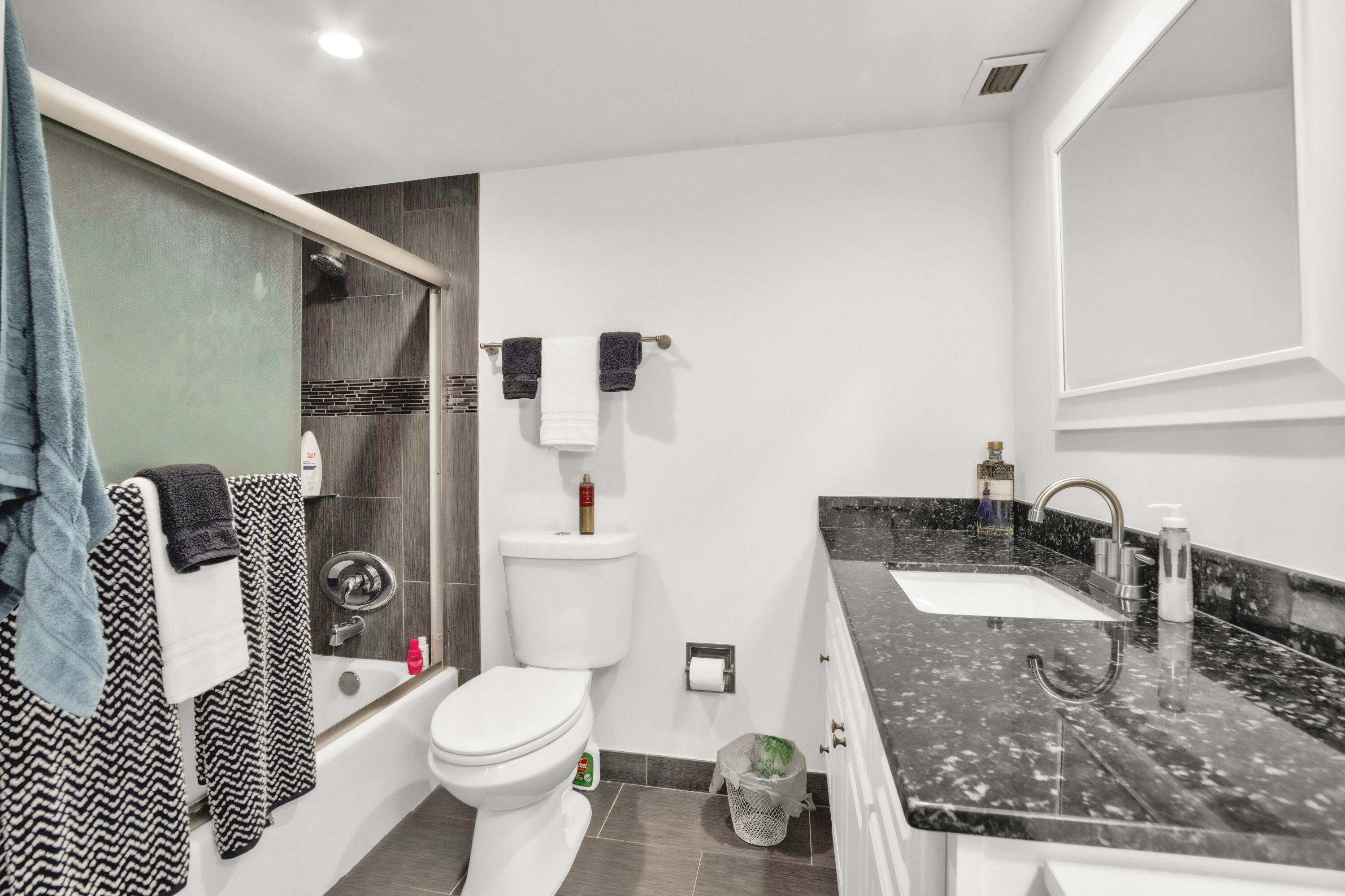 NO 2 PALM-AIRE AT CORAL KEY - Residential