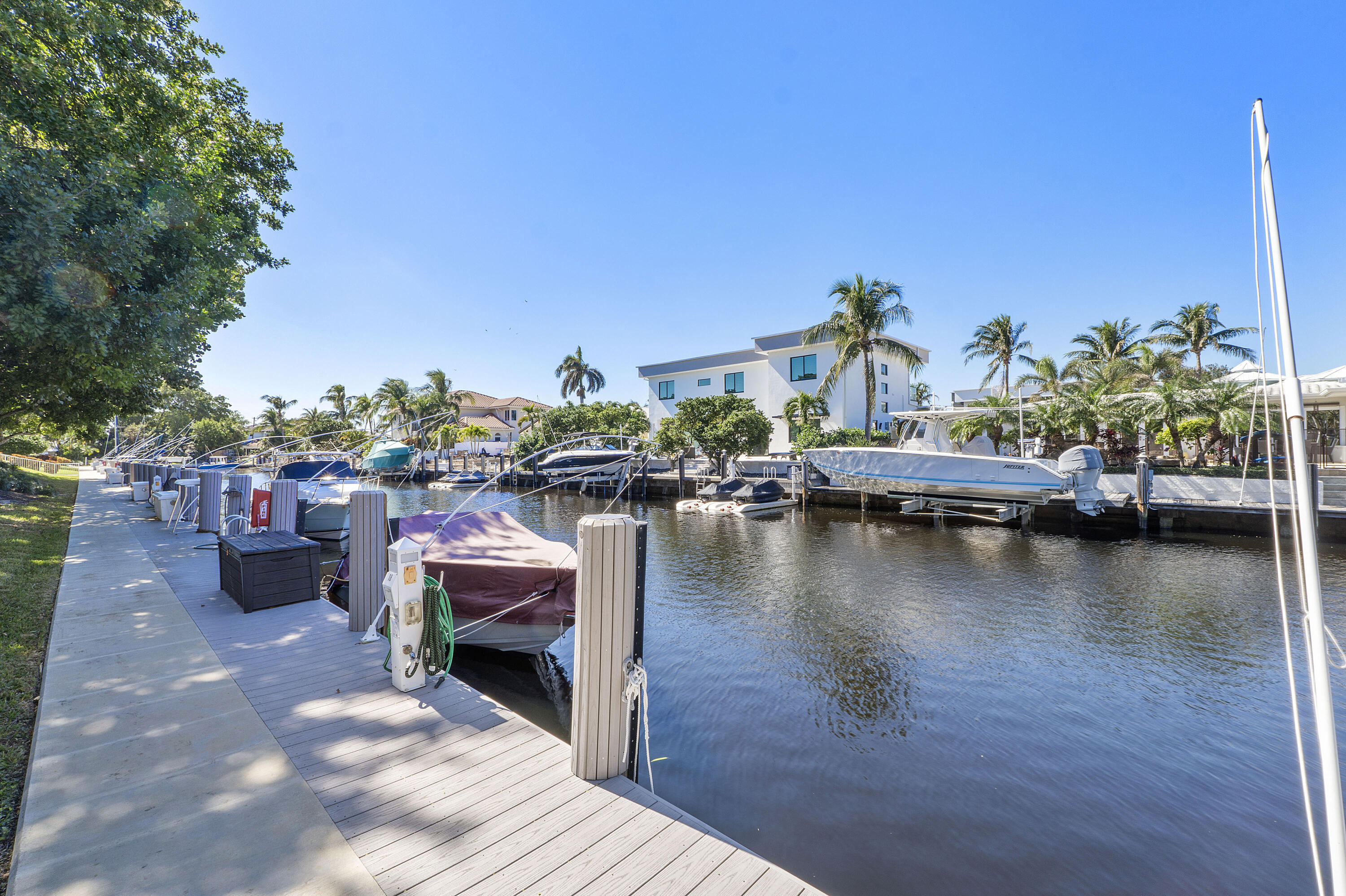 NO 2 PALM-AIRE AT CORAL KEY - Residential