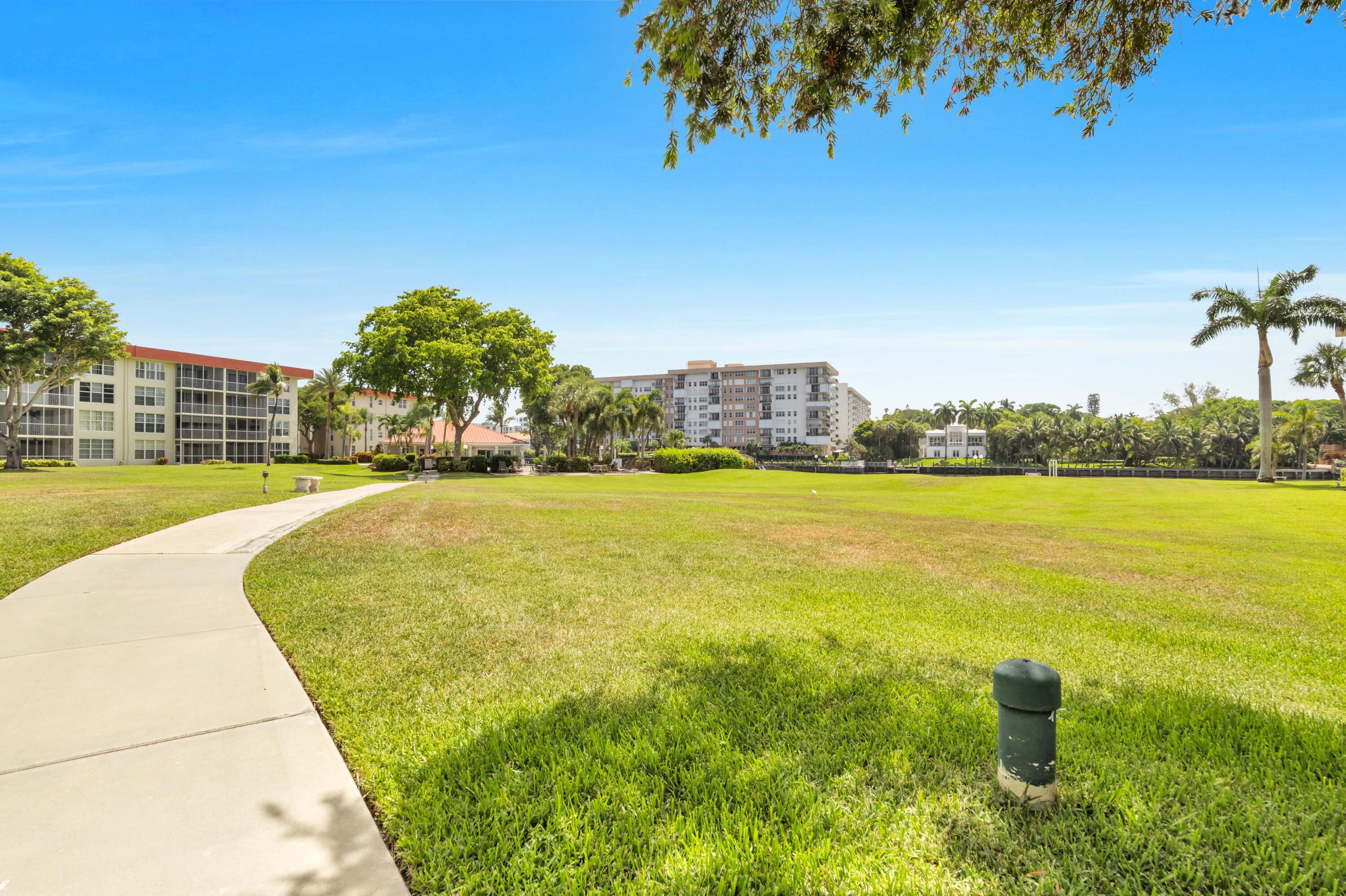 NO 2 PALM-AIRE AT CORAL KEY - Residential