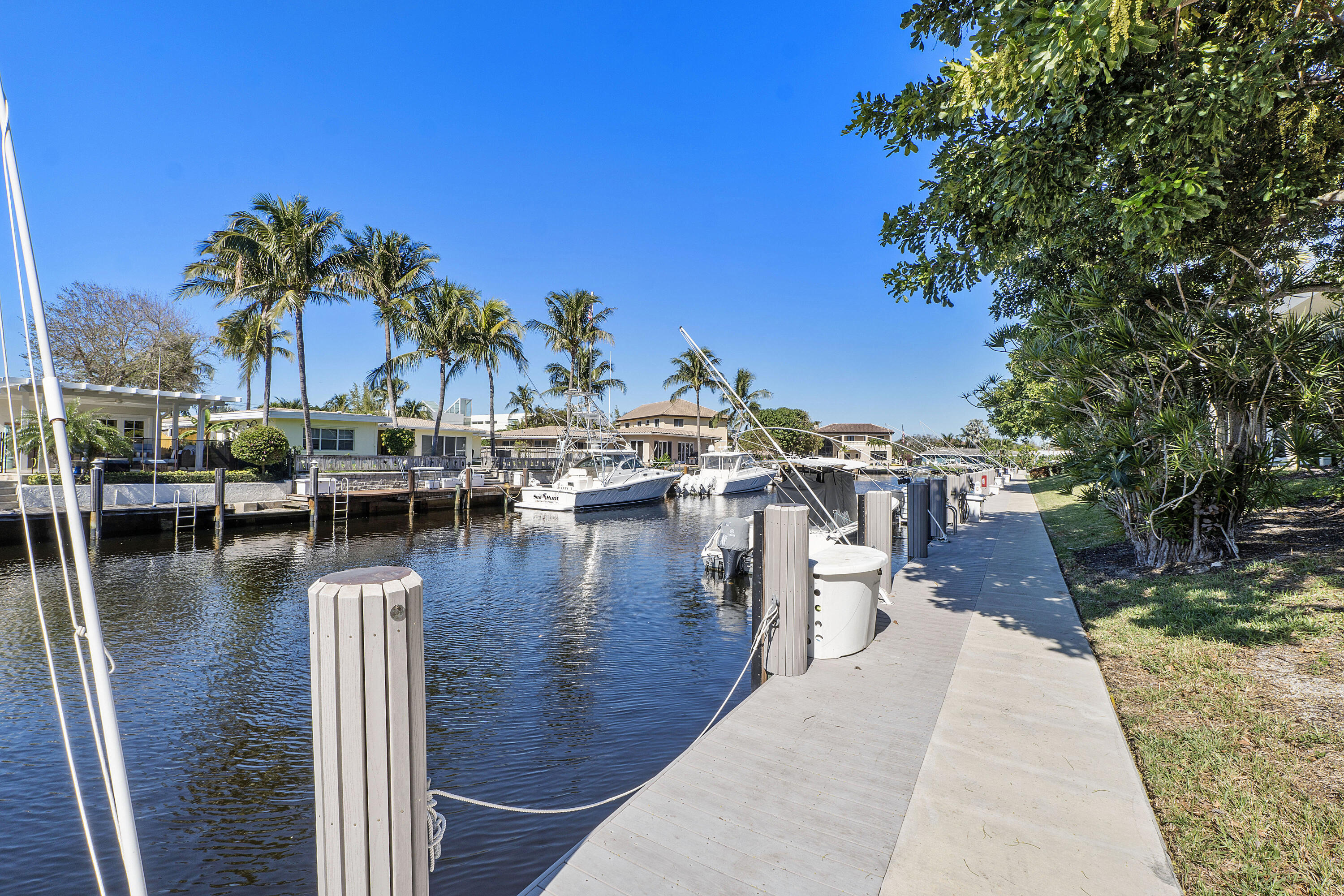 NO 2 PALM-AIRE AT CORAL KEY - Residential
