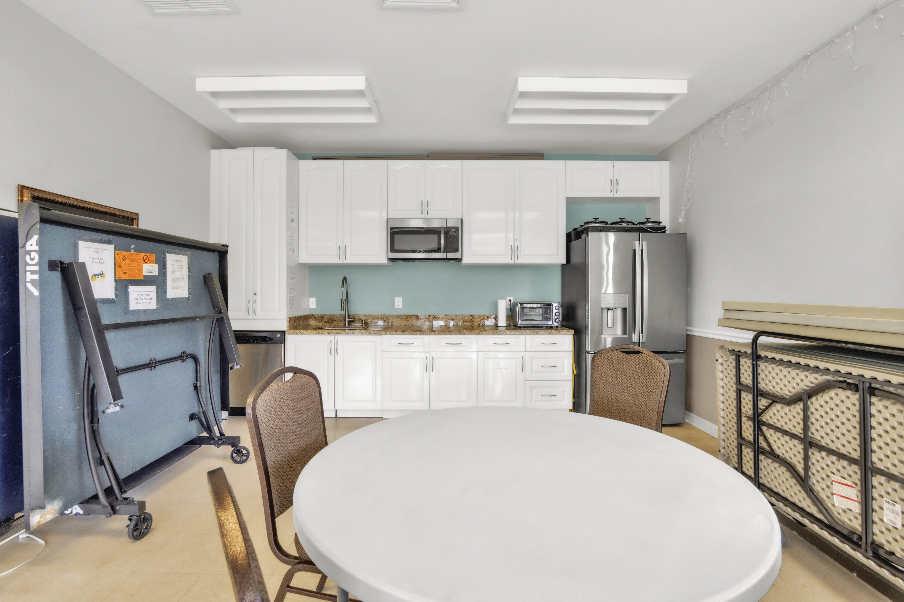 NO 2 PALM-AIRE AT CORAL KEY - Residential