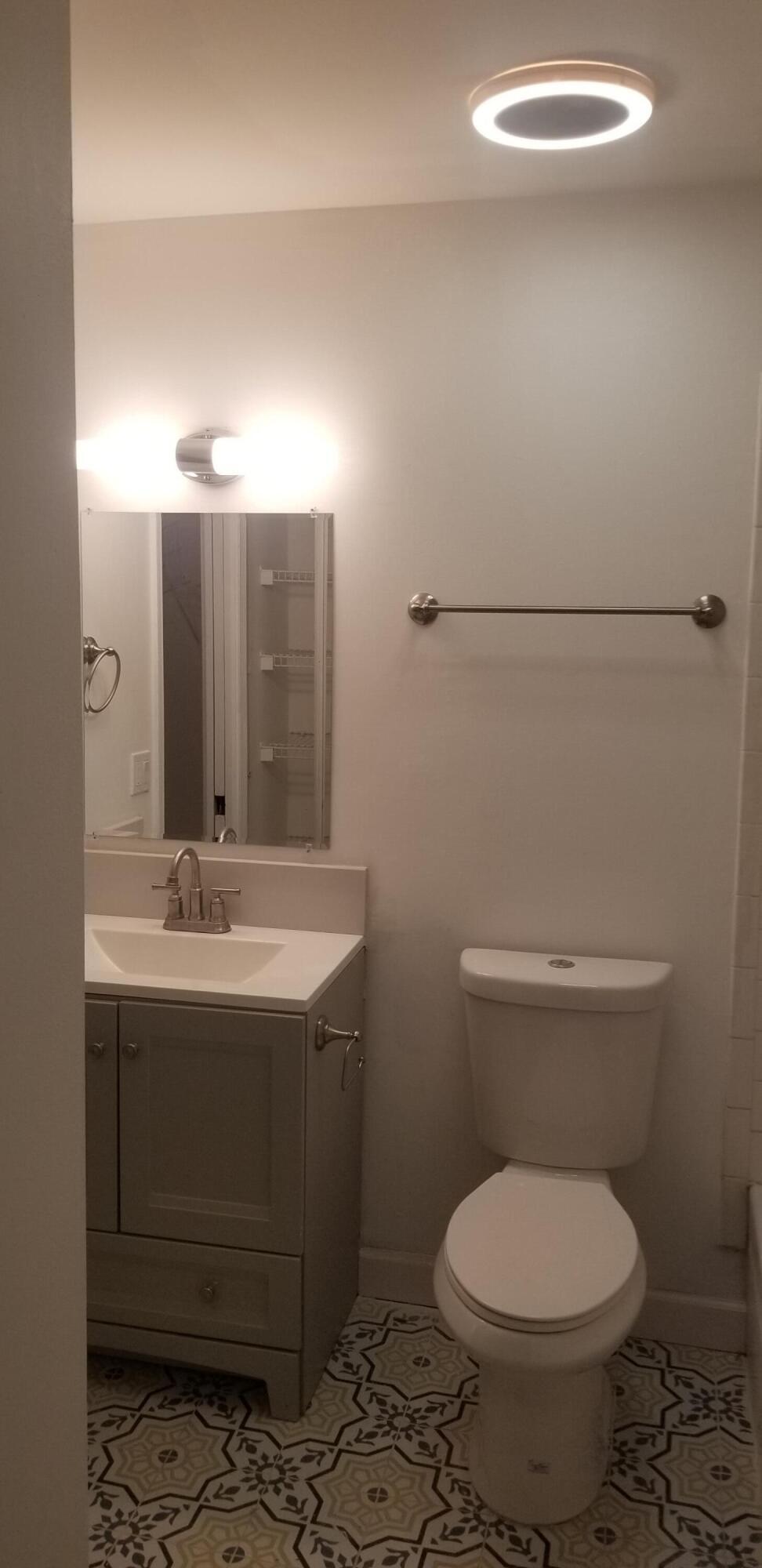 ROYAL VILLAGE TOWNHOUSES CONDO - Residential Lease