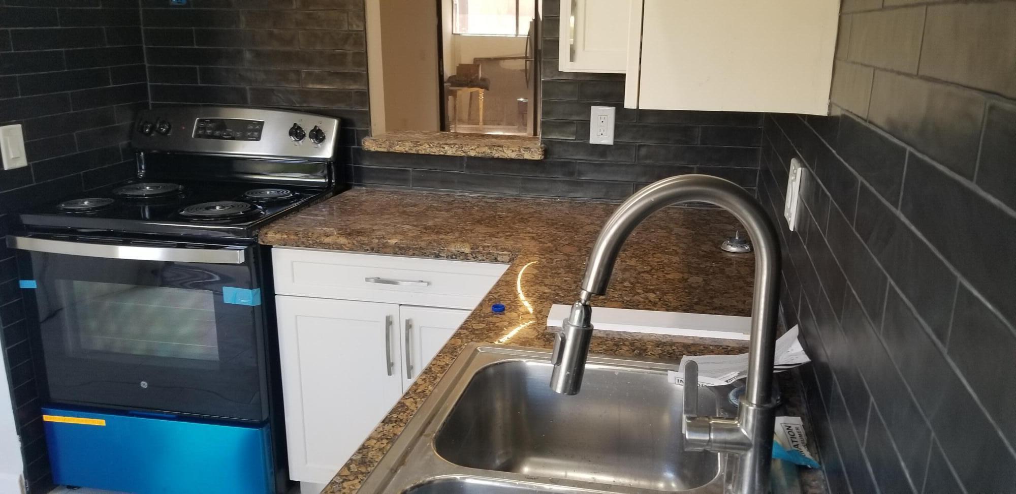 ROYAL VILLAGE TOWNHOUSES CONDO - Residential Lease