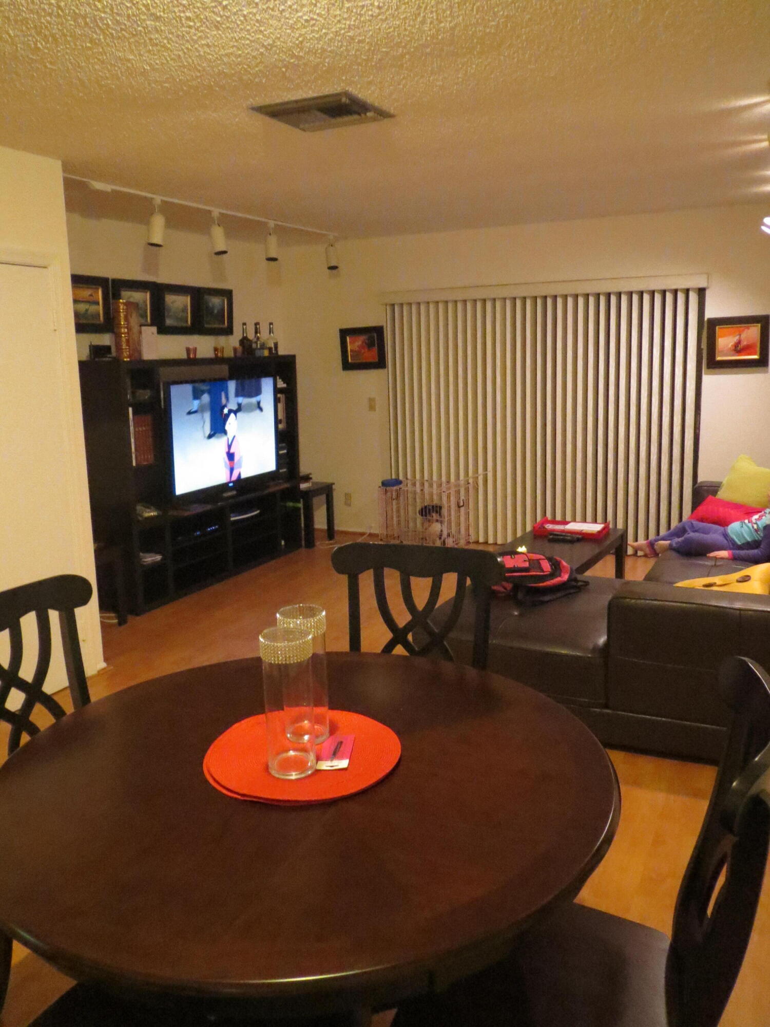 ROYAL VILLAGE TOWNHOUSES CONDO - Residential Lease