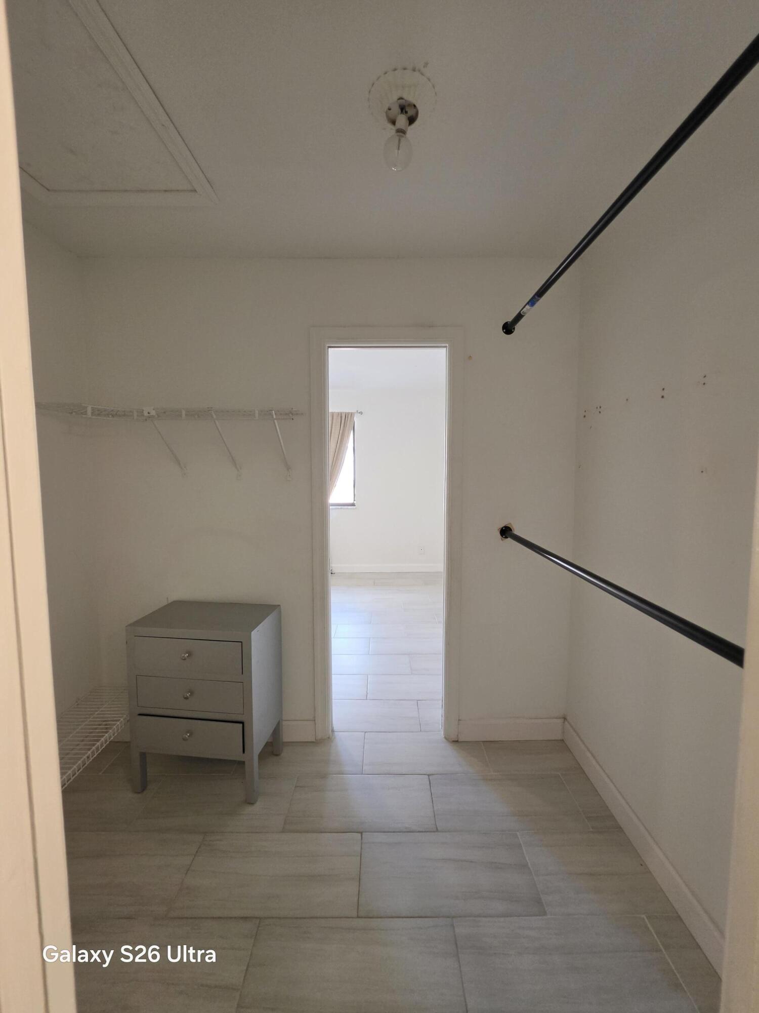 ROYAL VILLAGE TOWNHOUSES CONDO - Residential Lease