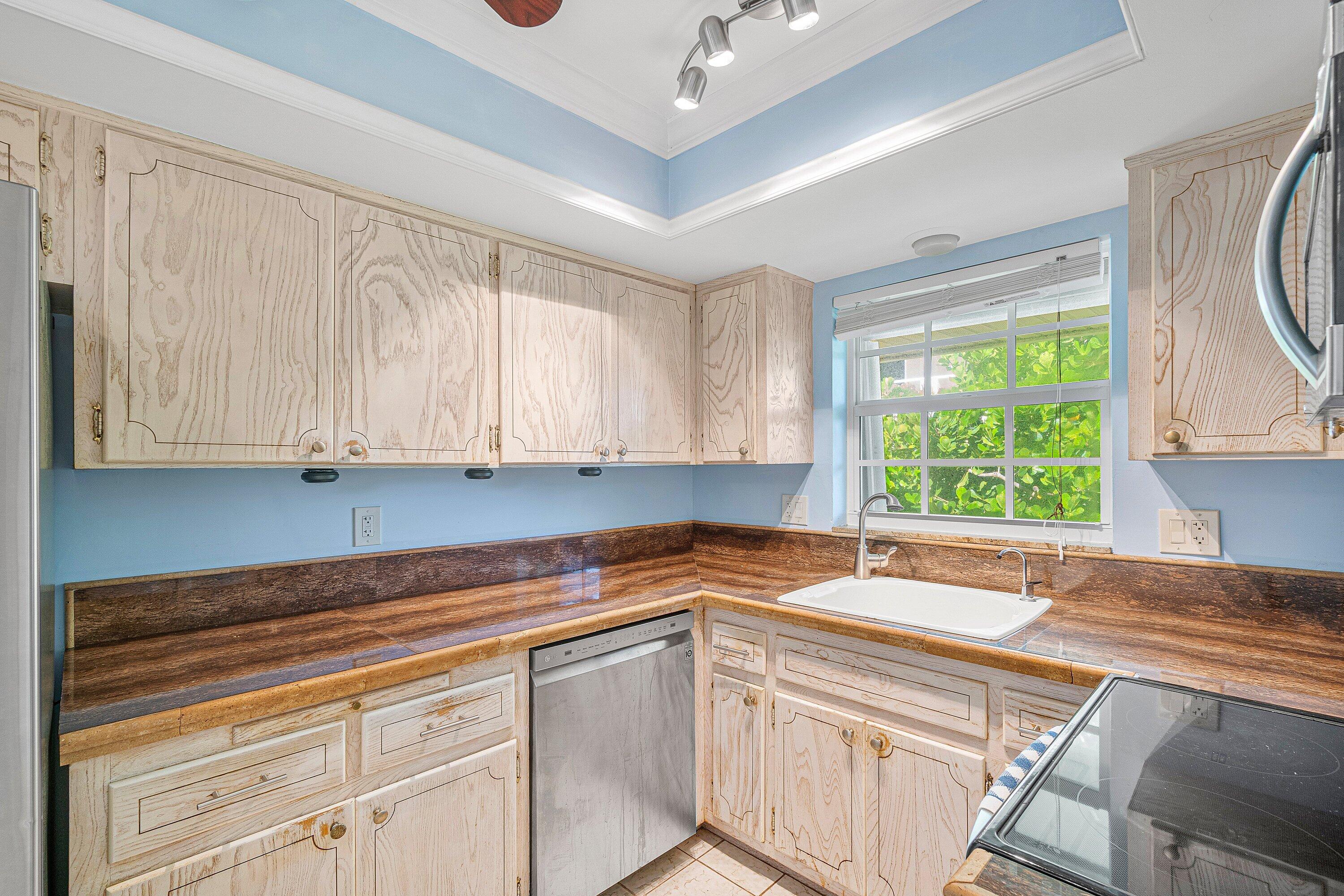 ATLANTIC CLOISTERS CONDO - Residential
