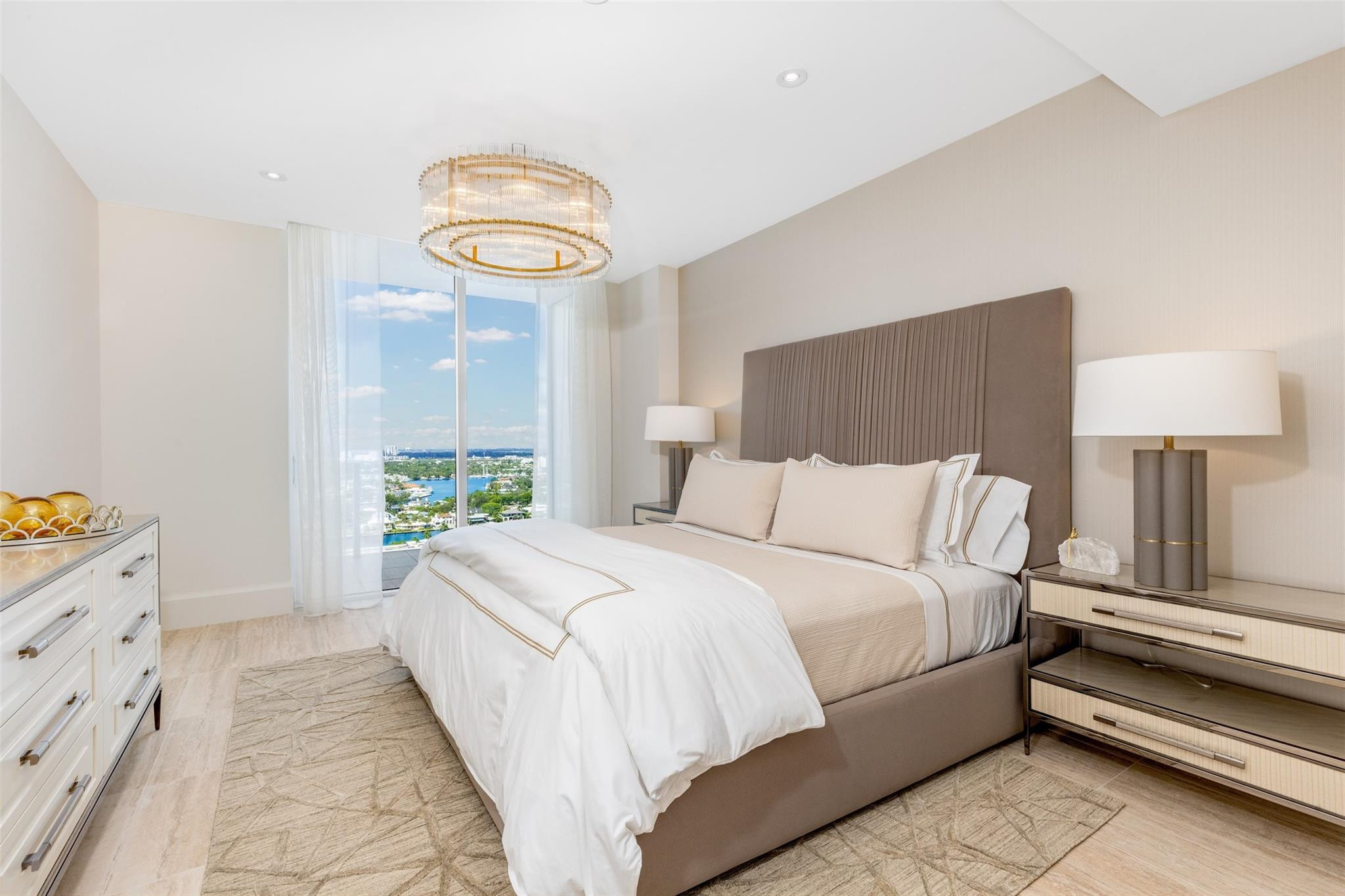 Four Seasons - Residential