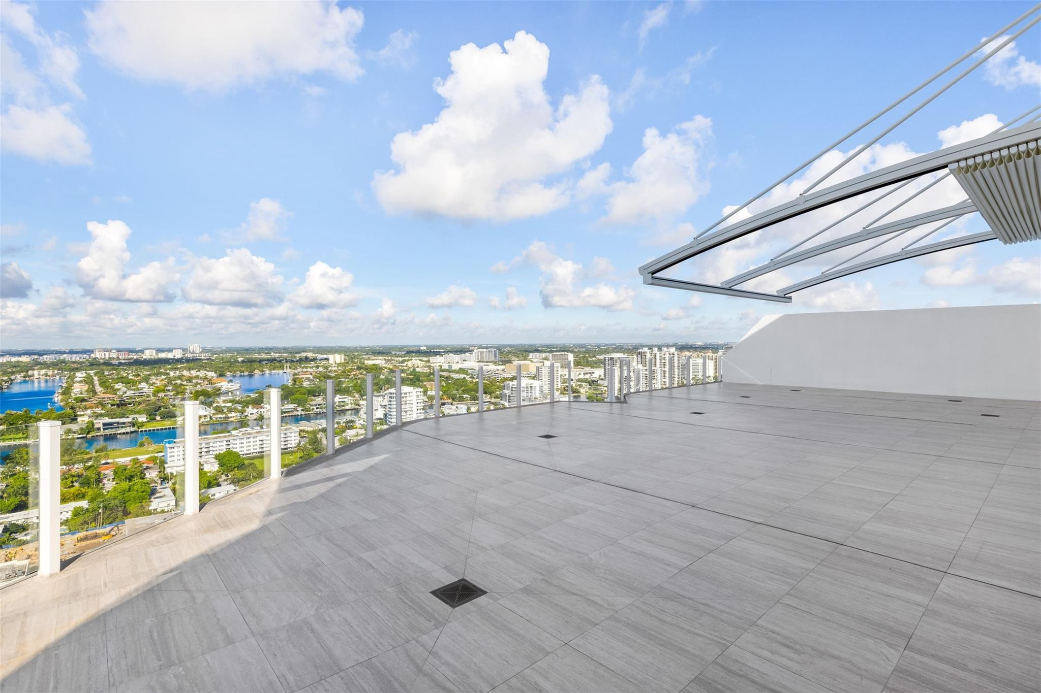 Four Seasons - Residential